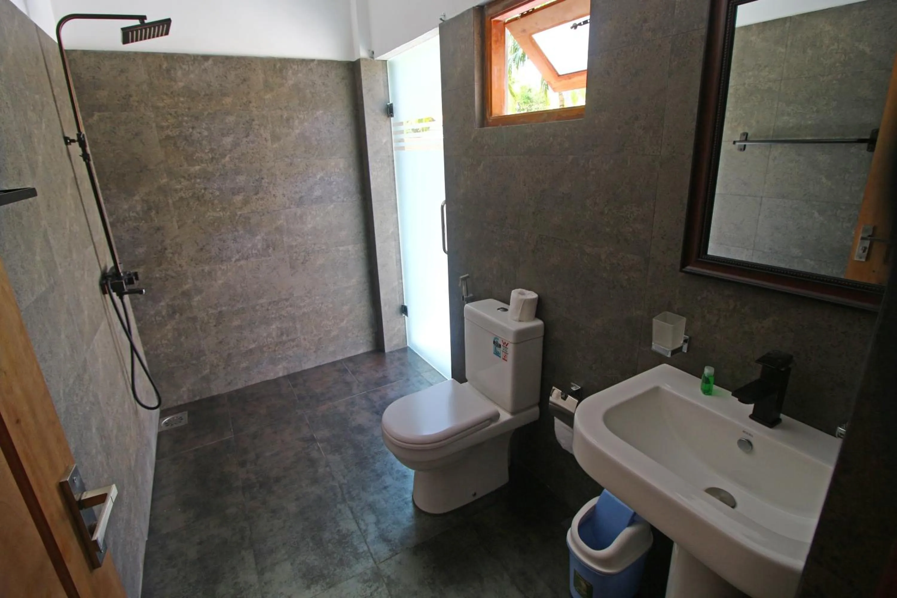 Bathroom in River Breeze Villa Bentota