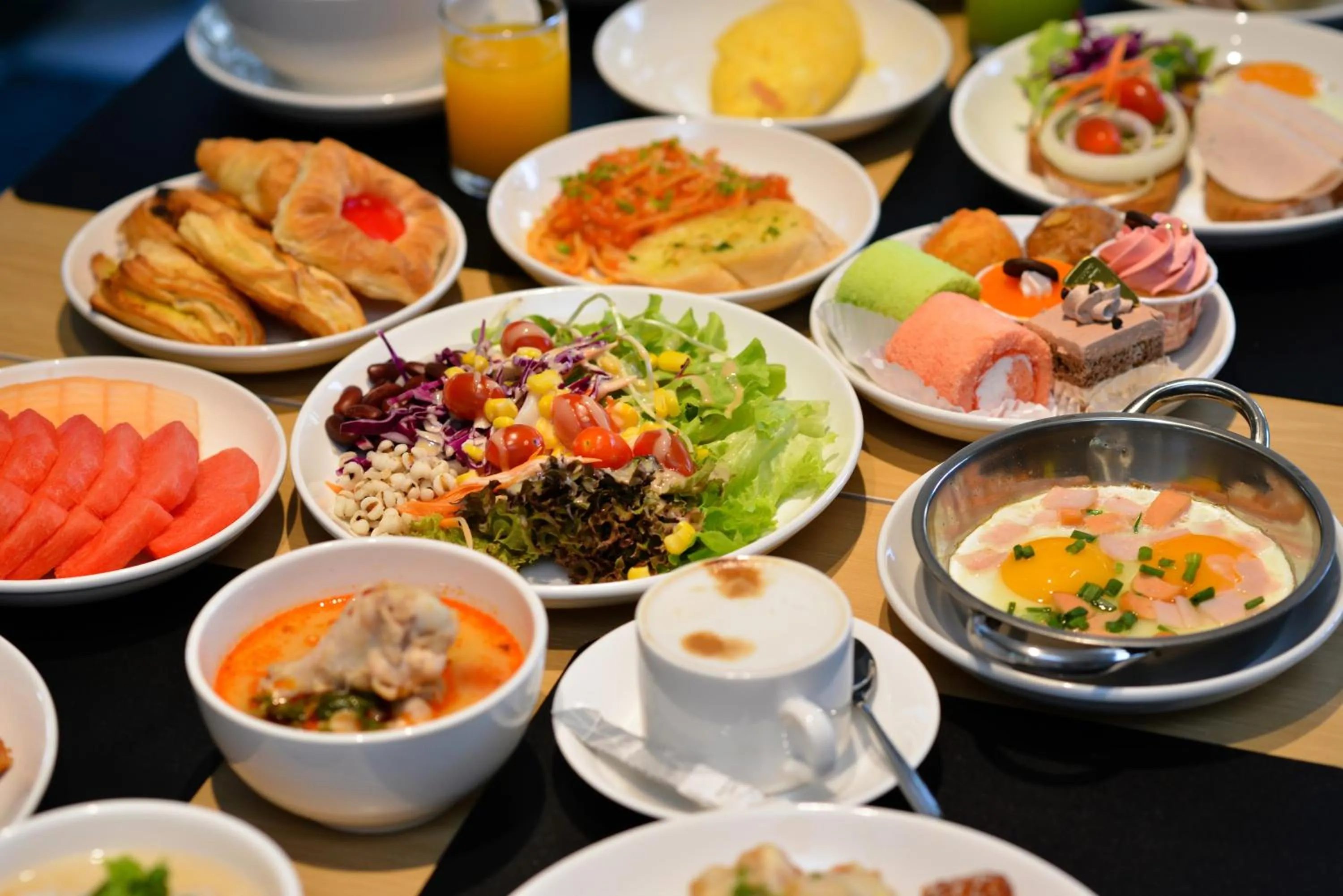 Breakfast in The Grass Serviced Suites