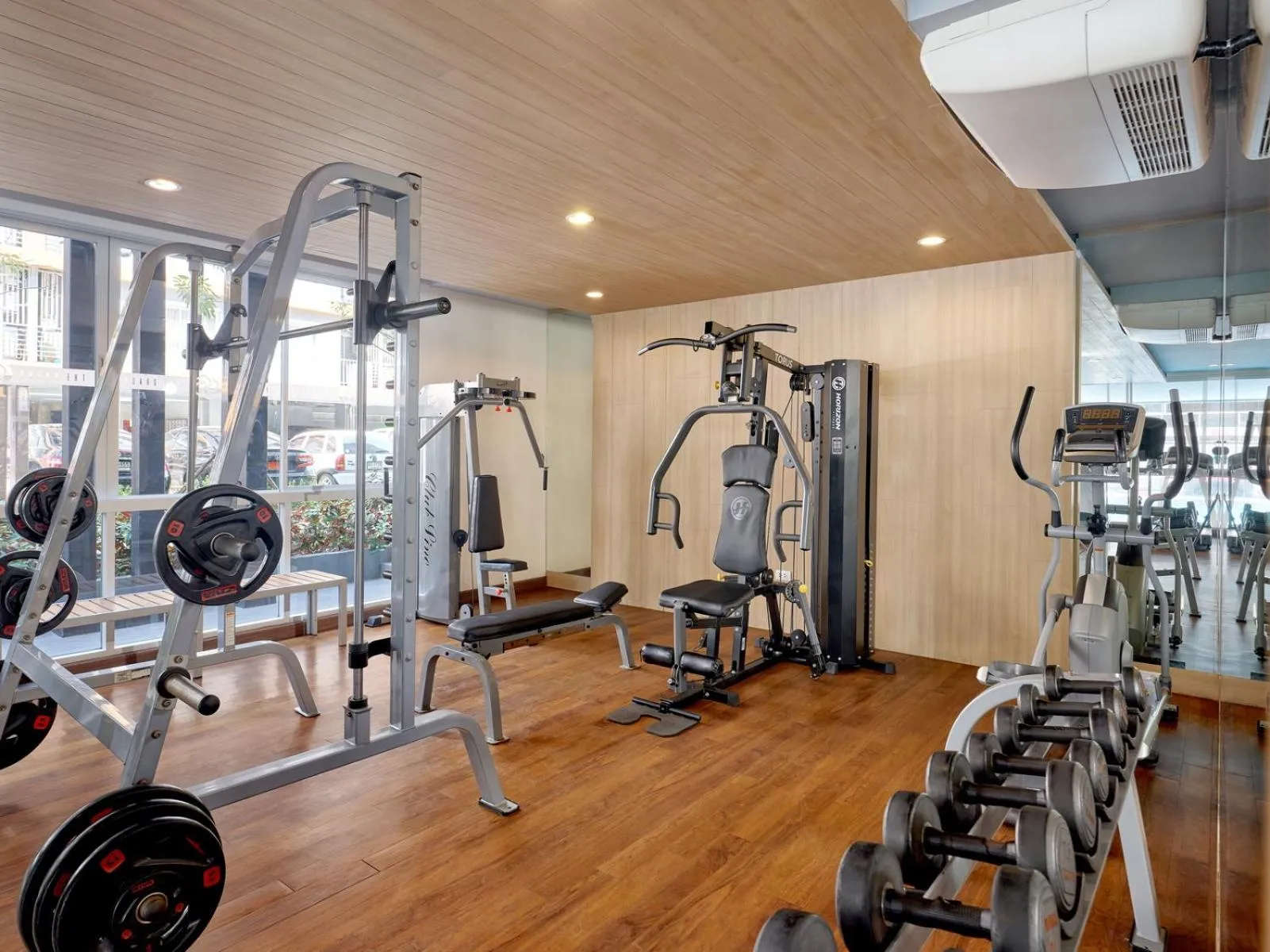Fitness centre/facilities in The Grass Serviced Suites