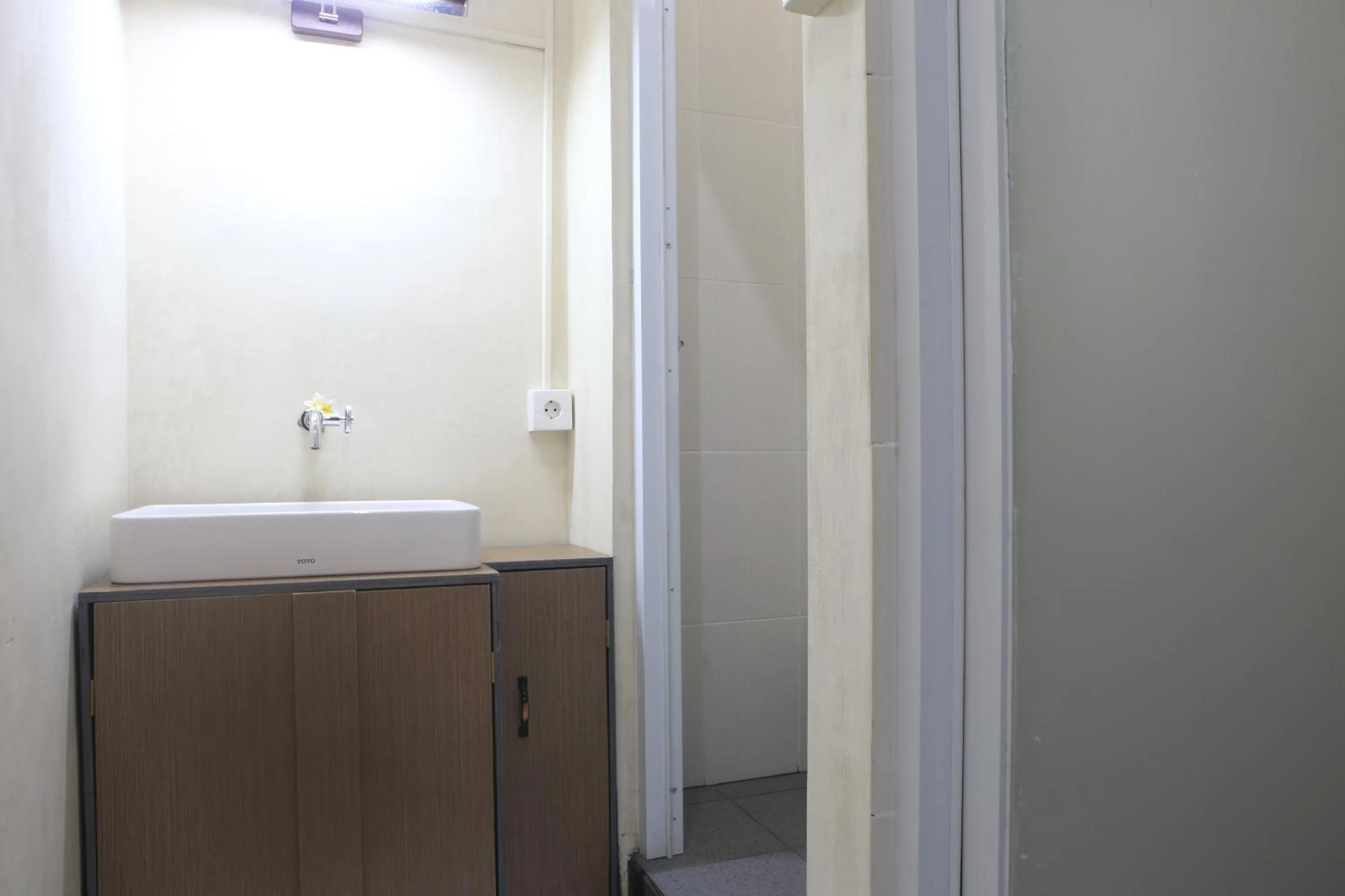 Bathroom in Aru House Ubud