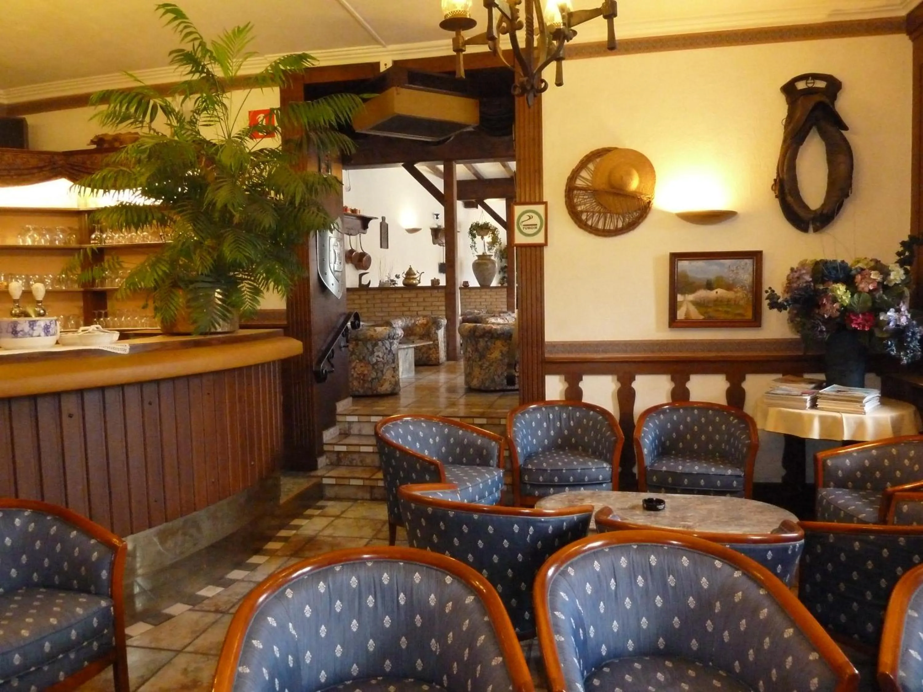 Lobby or reception in Auberge d'Alsace Hotel de France