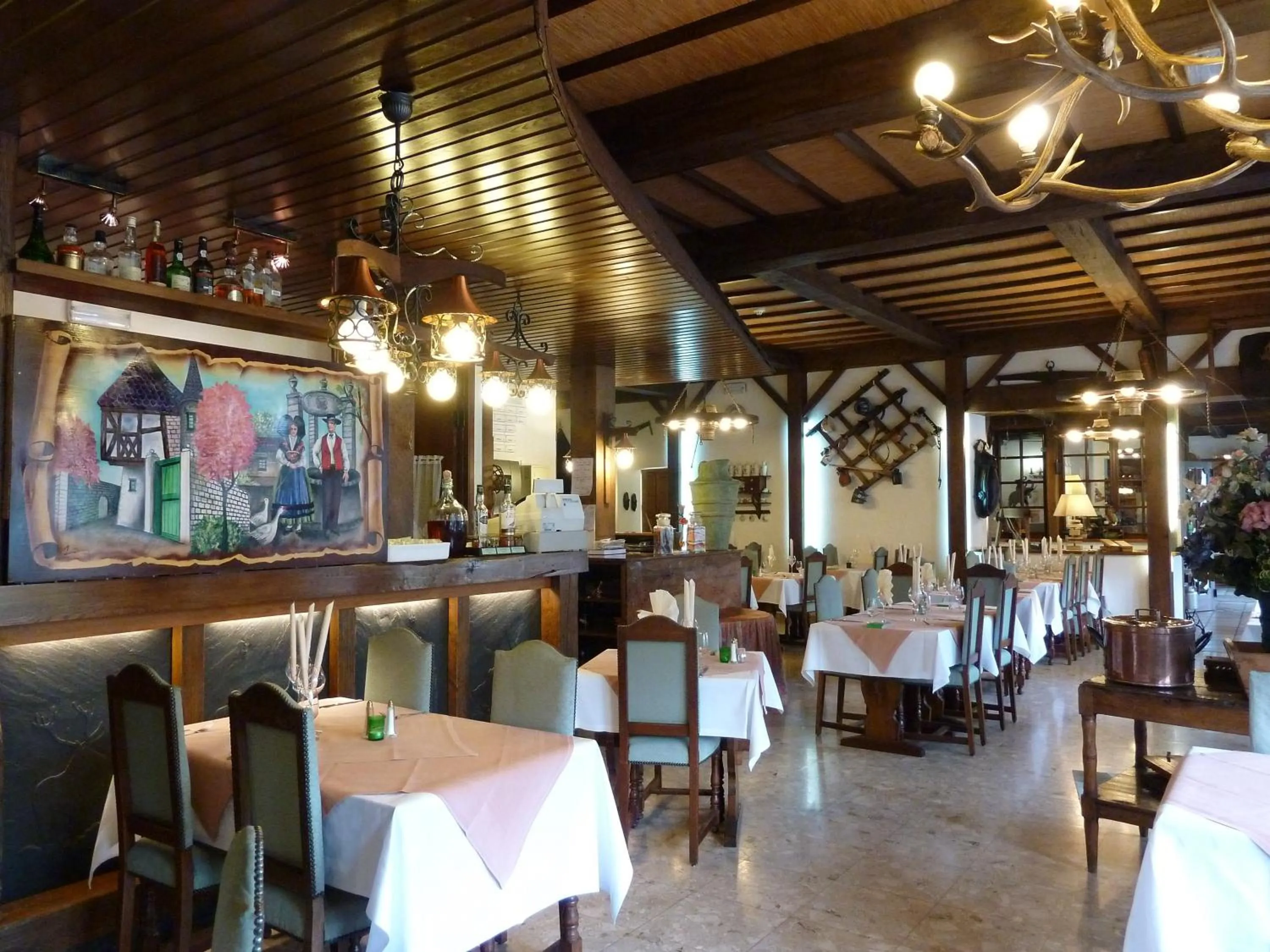 Restaurant/places to eat in Auberge d'Alsace Hotel de France