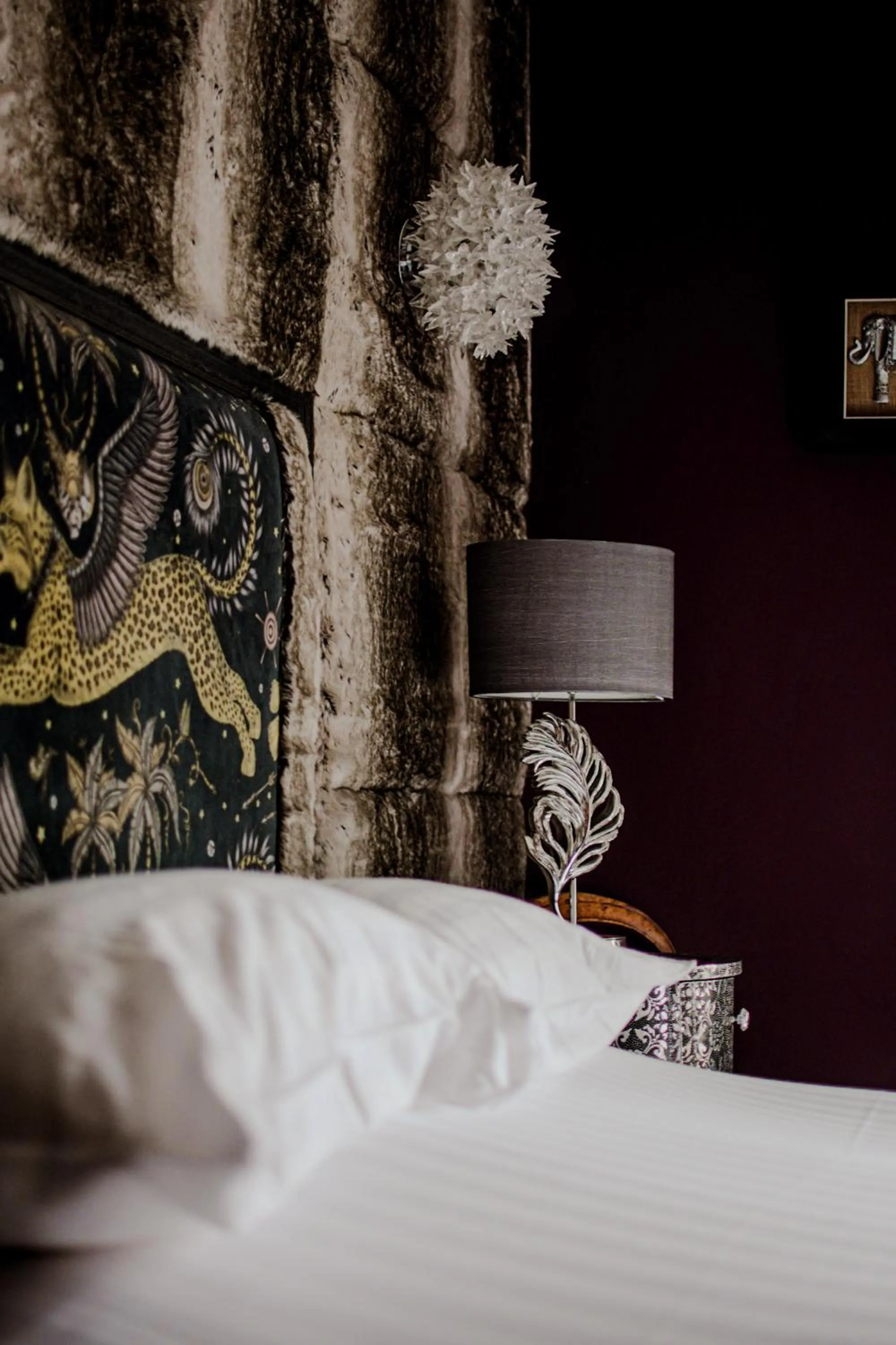 Bed in The White Hart Hotel