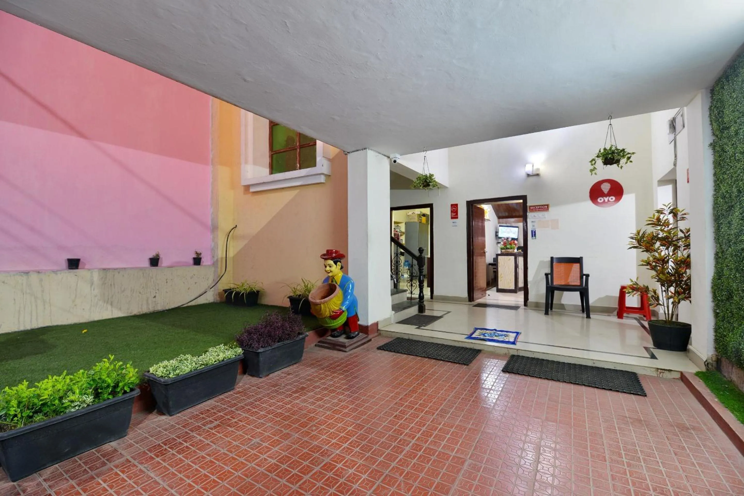 Facade/entrance in Super Hotel O Sai Leela