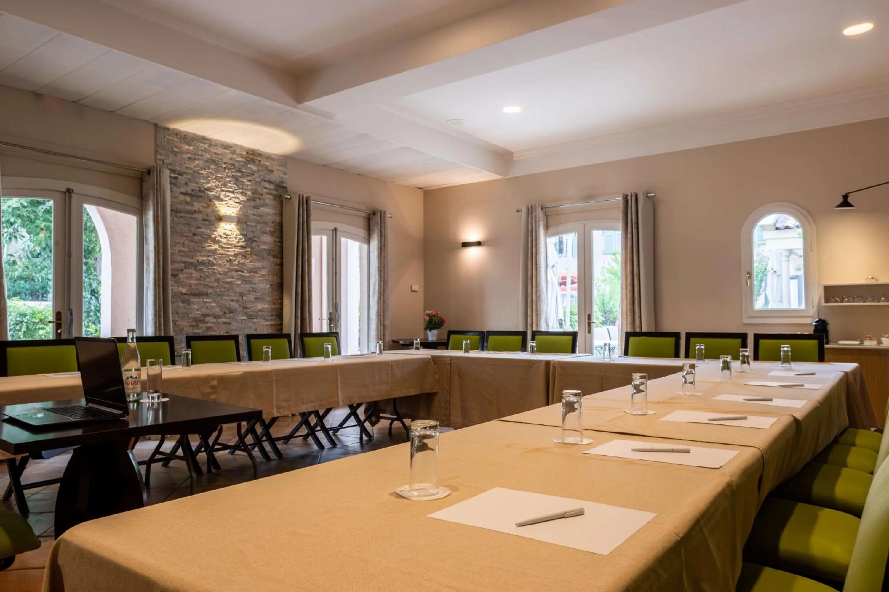 Meeting/conference room in Best Western L'Orangerie