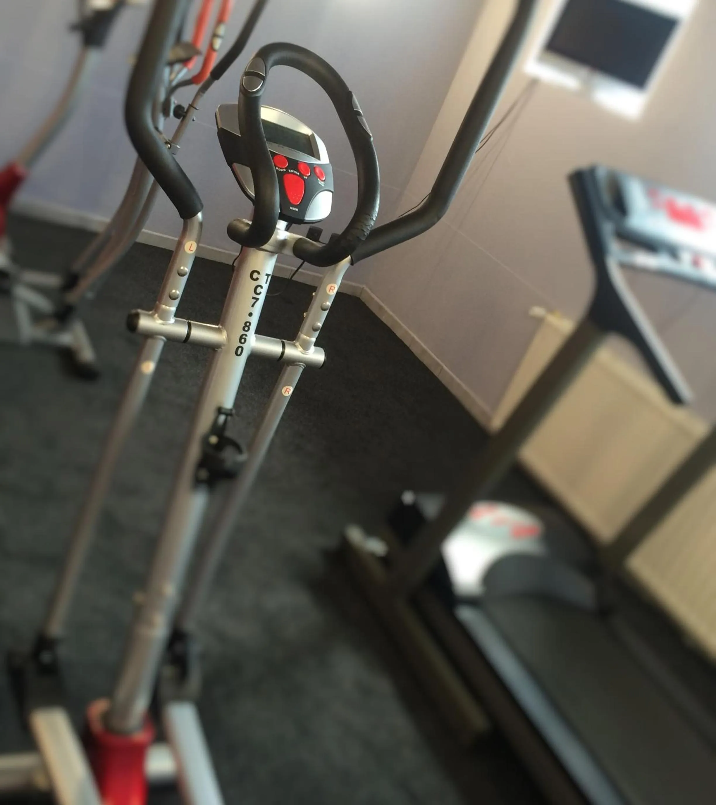 Fitness centre/facilities in Axis Hotel