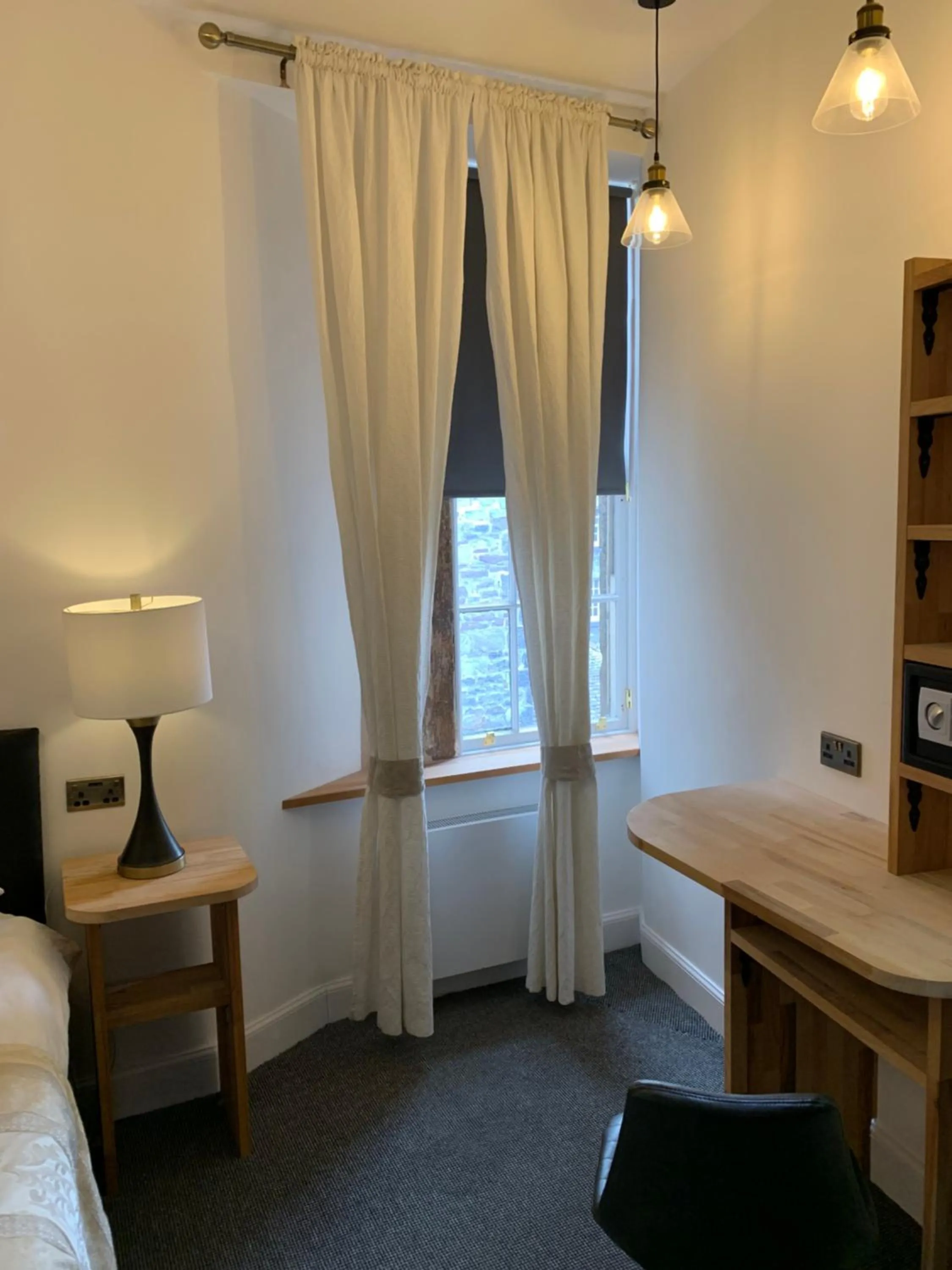 Royal Mile Balconies by the Castle