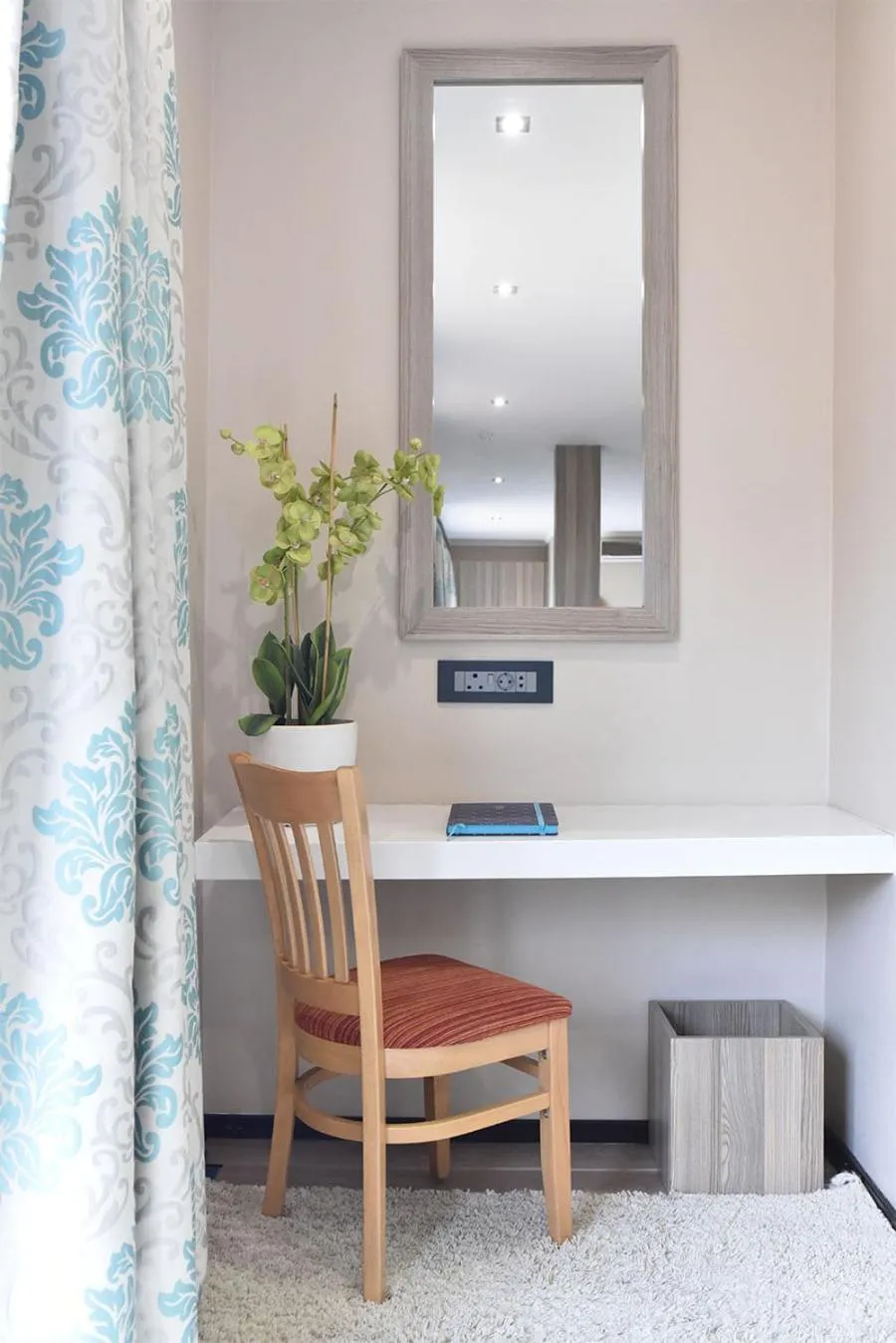 Decorative detail in Regal Inn Umhlanga Gateway