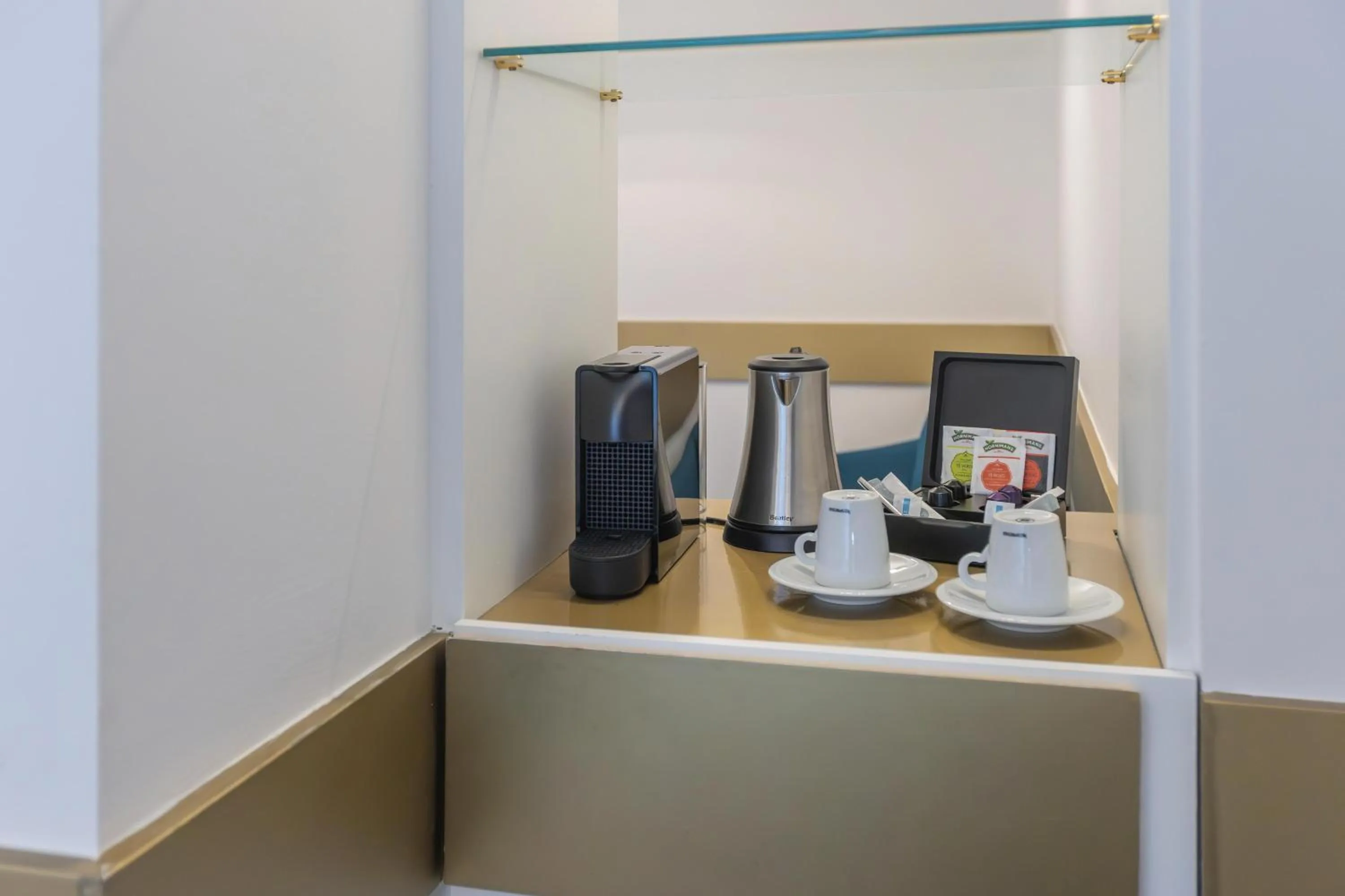 Coffee/tea facilities in Soho Boutique Granada