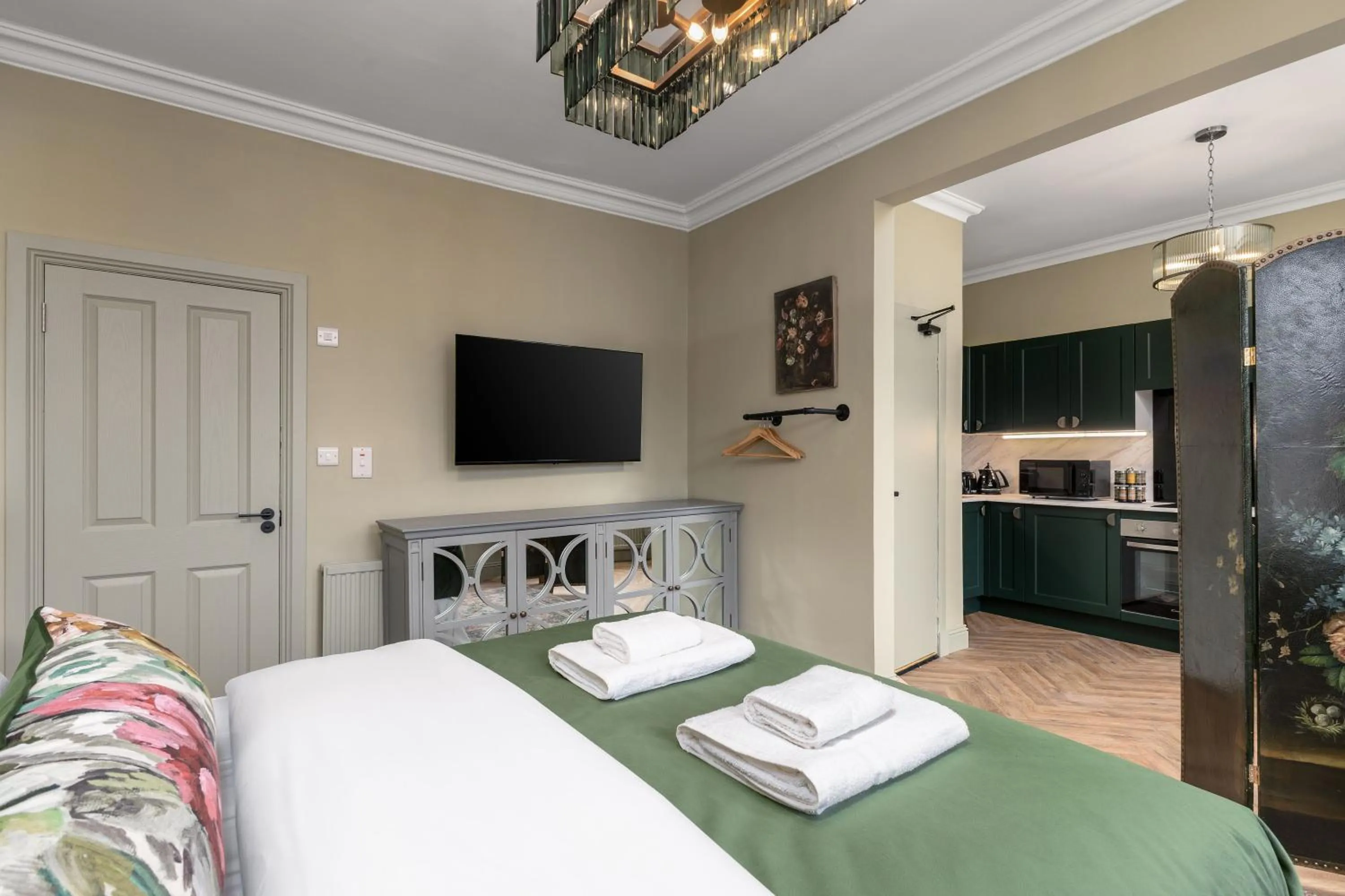 Bed in Munro Guest House