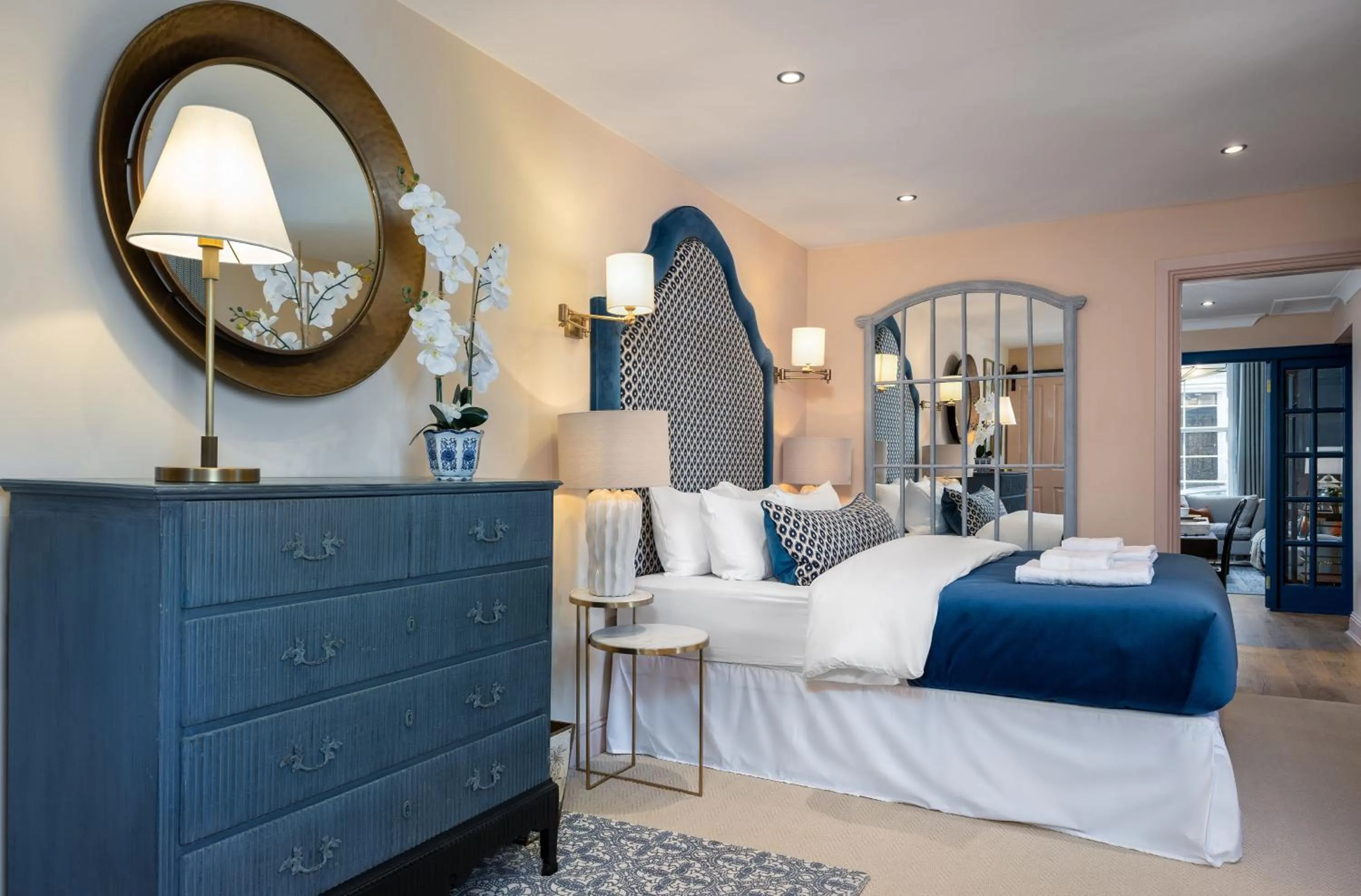 Bed in Munro Guest House