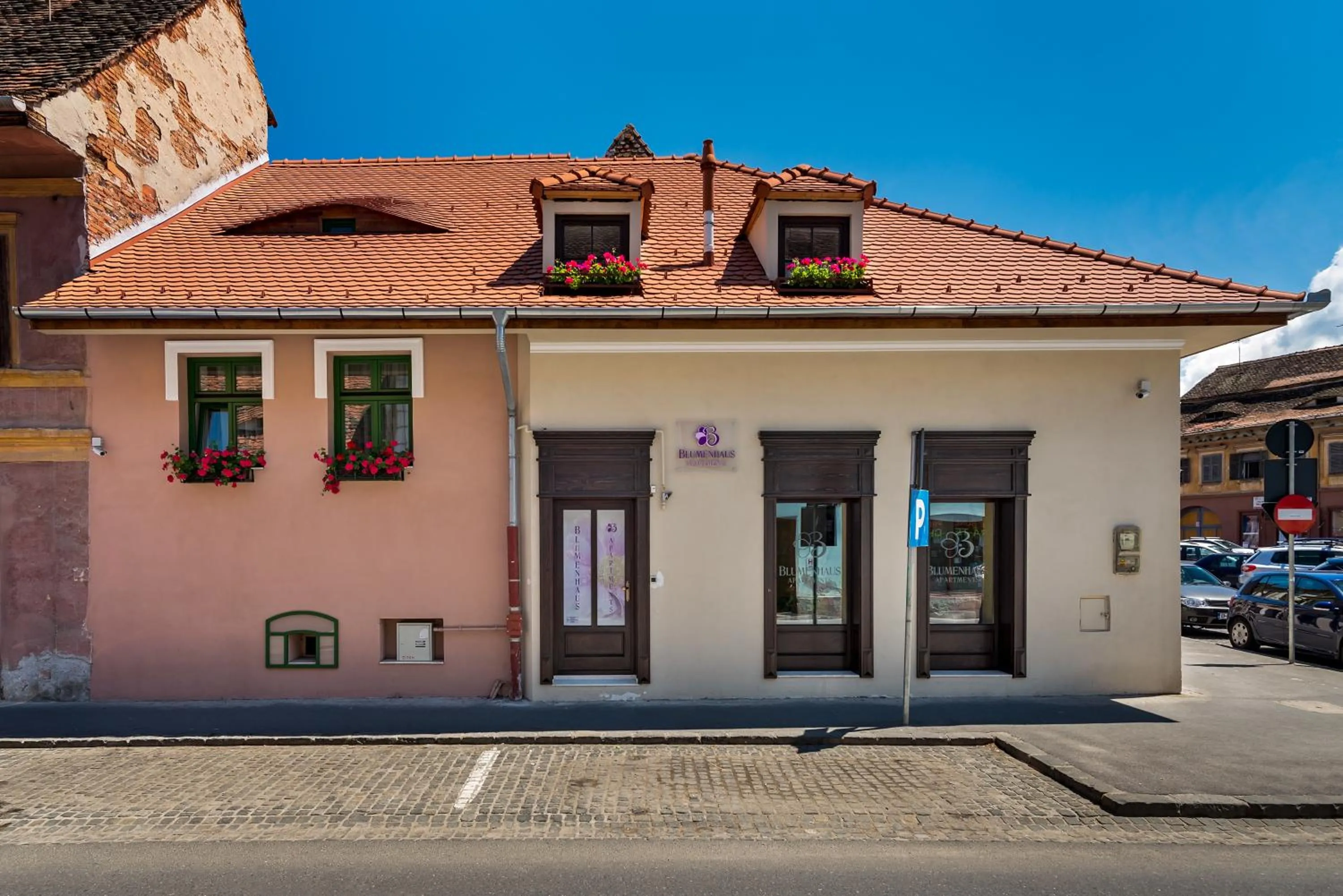 Property building in Blumenhaus Sibiu