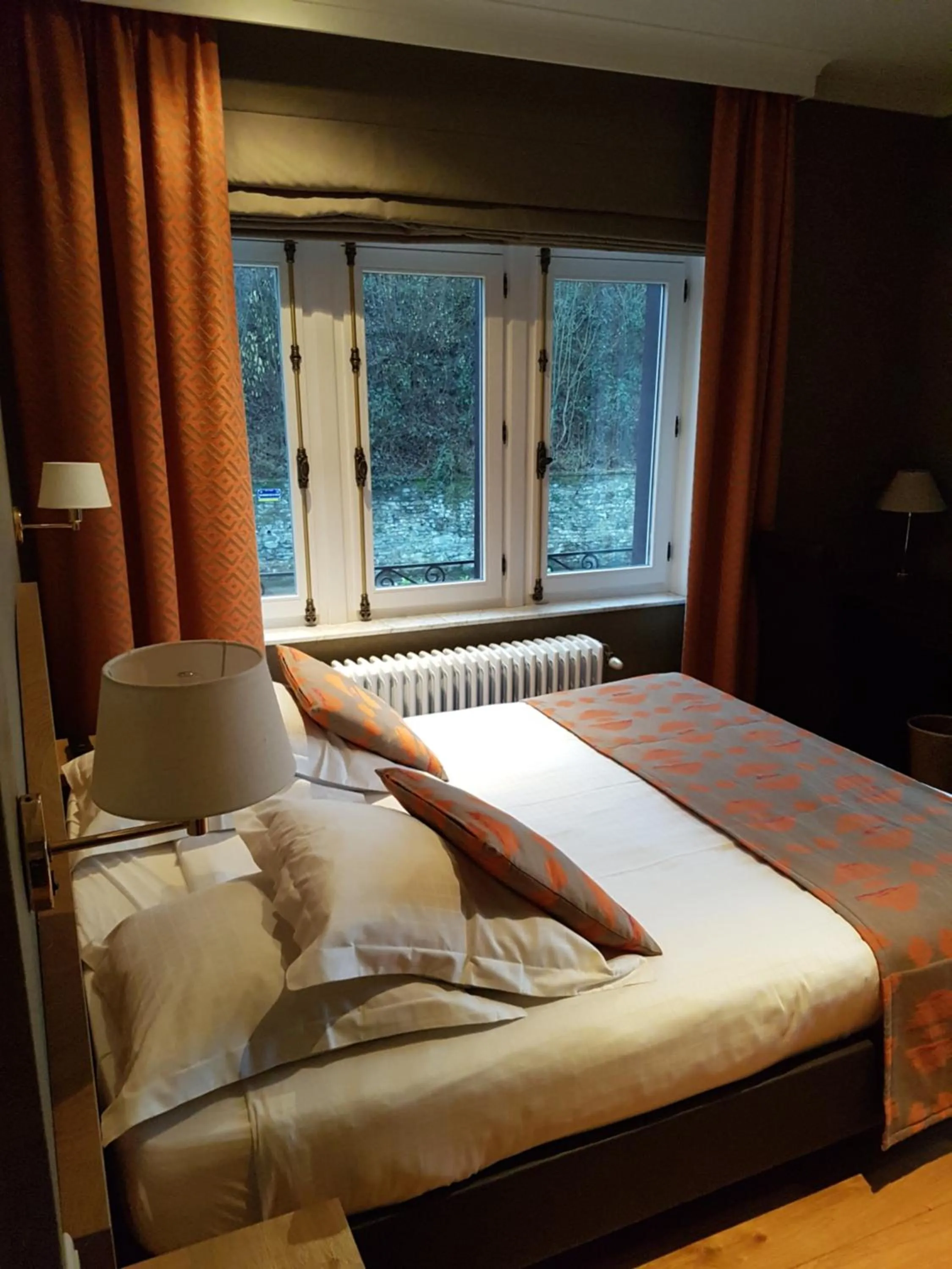 Photo of the whole room, Bed in Hotel La Ferronniere