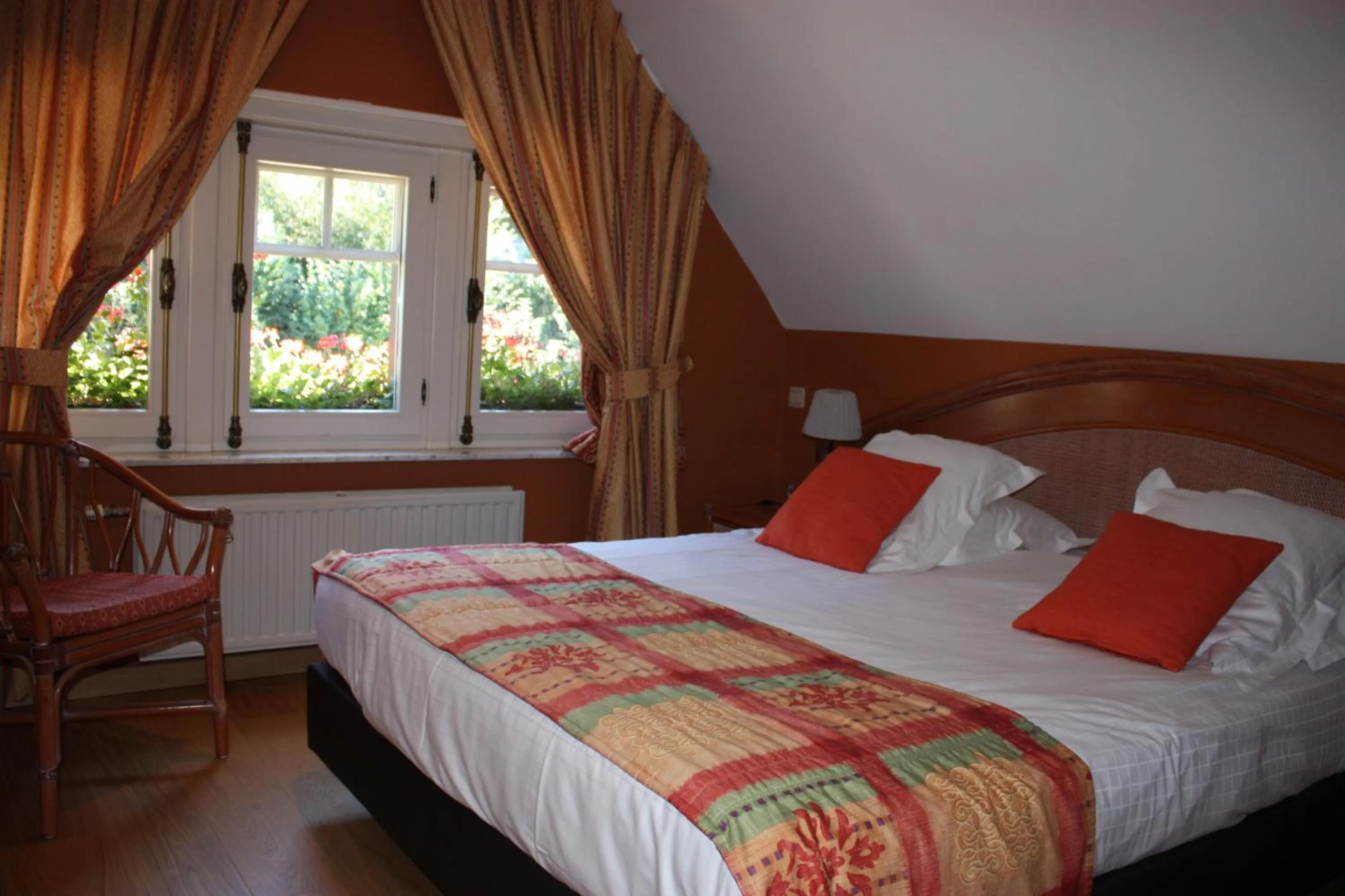 Decorative detail, Bed in Hotel La Ferronniere