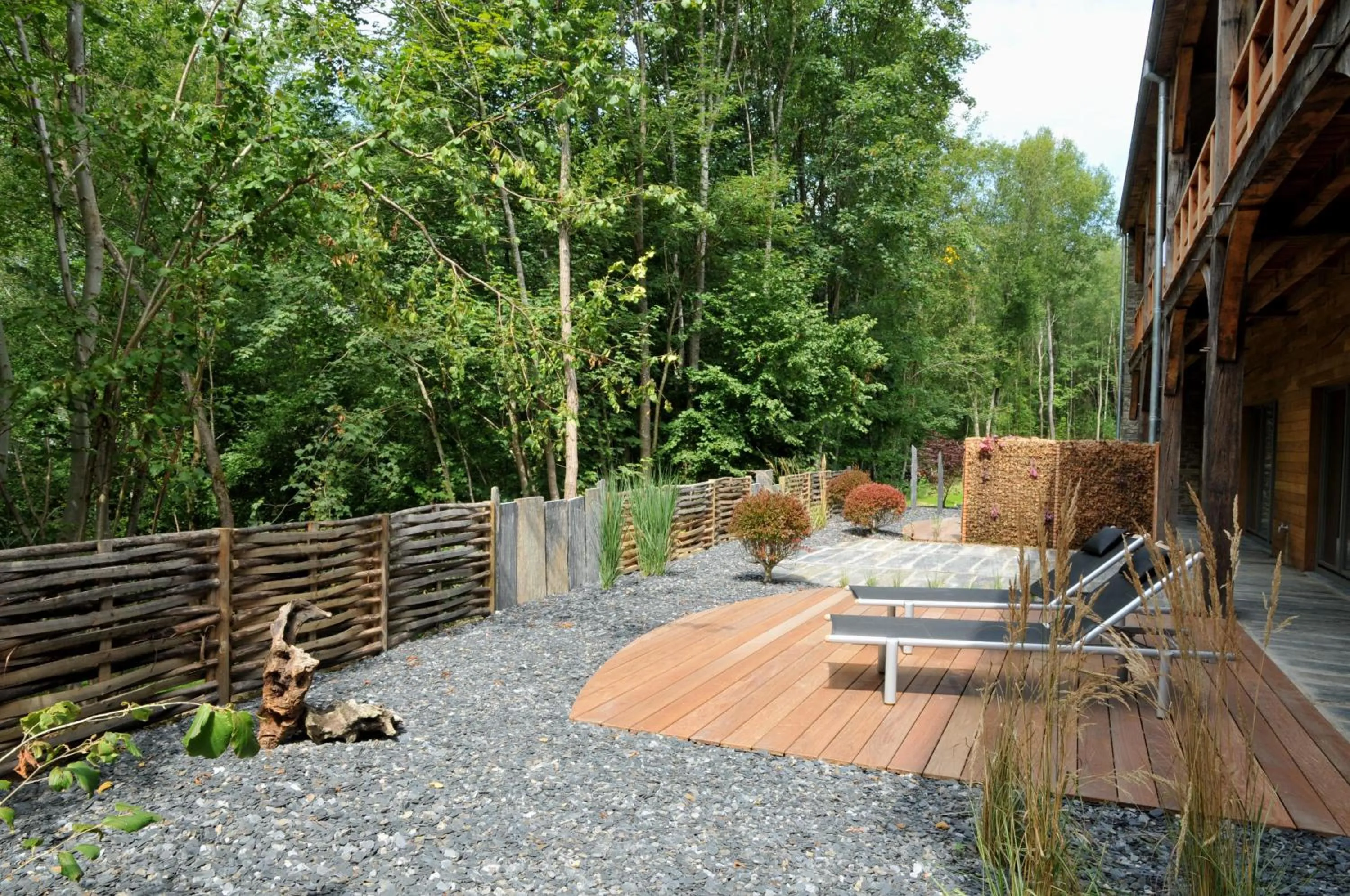 Patio in Hotel La Ferronniere