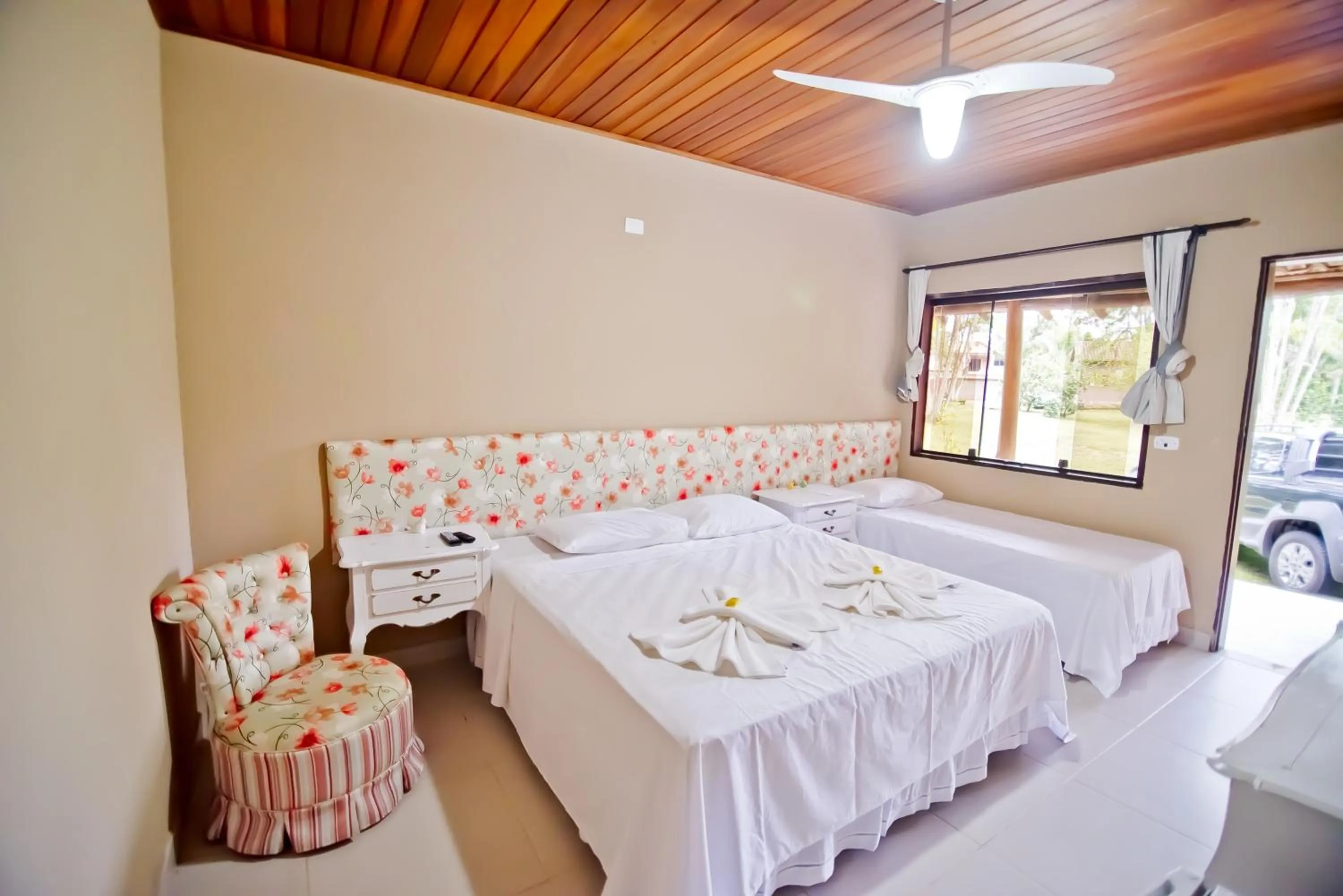 Photo of the whole room, Bed in Vila Noah Pousada