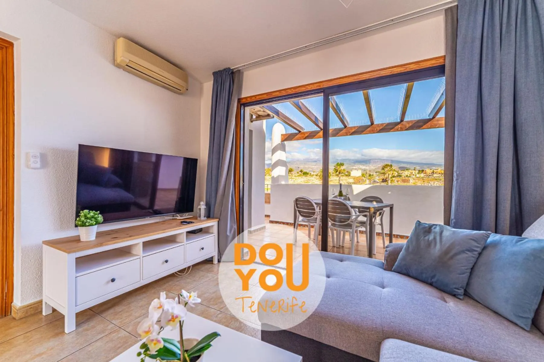 TV and multimedia in Apartment Fairways Club