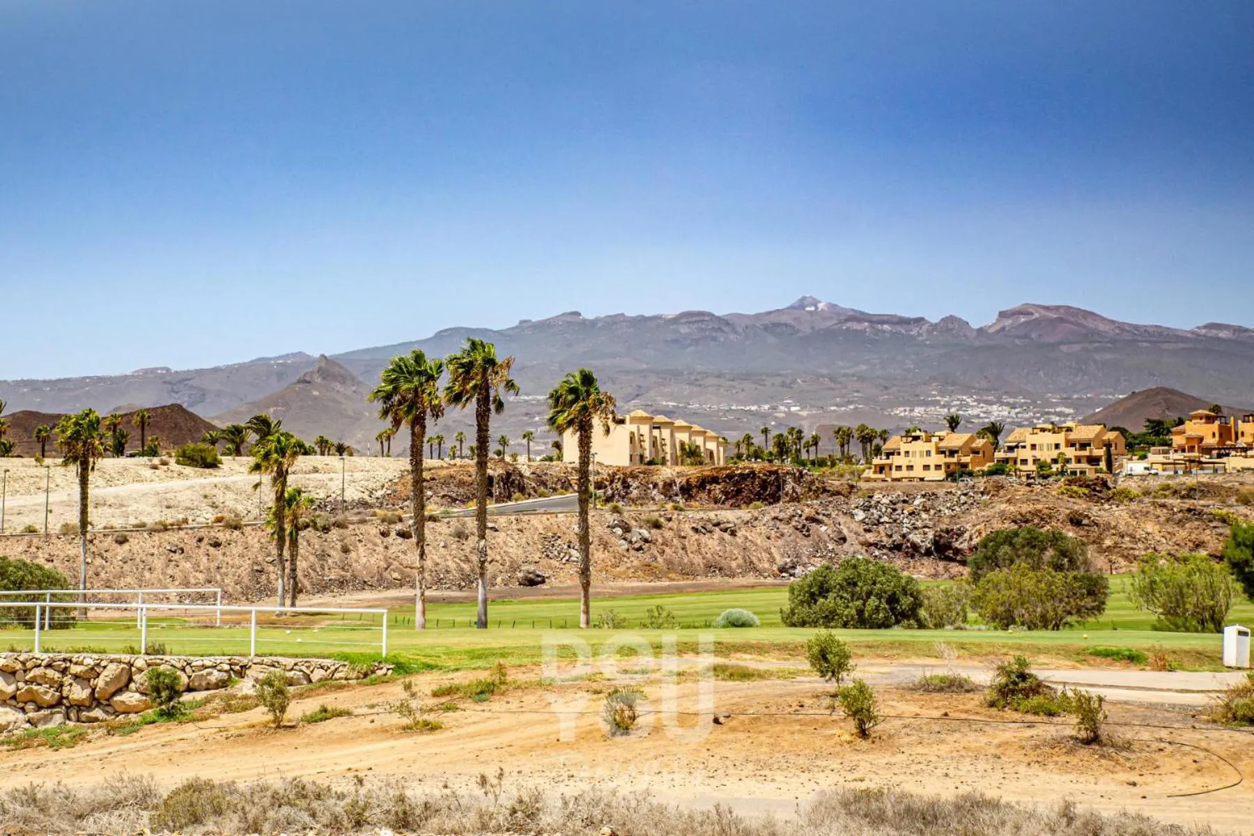 Day in Apartment Fairways Club