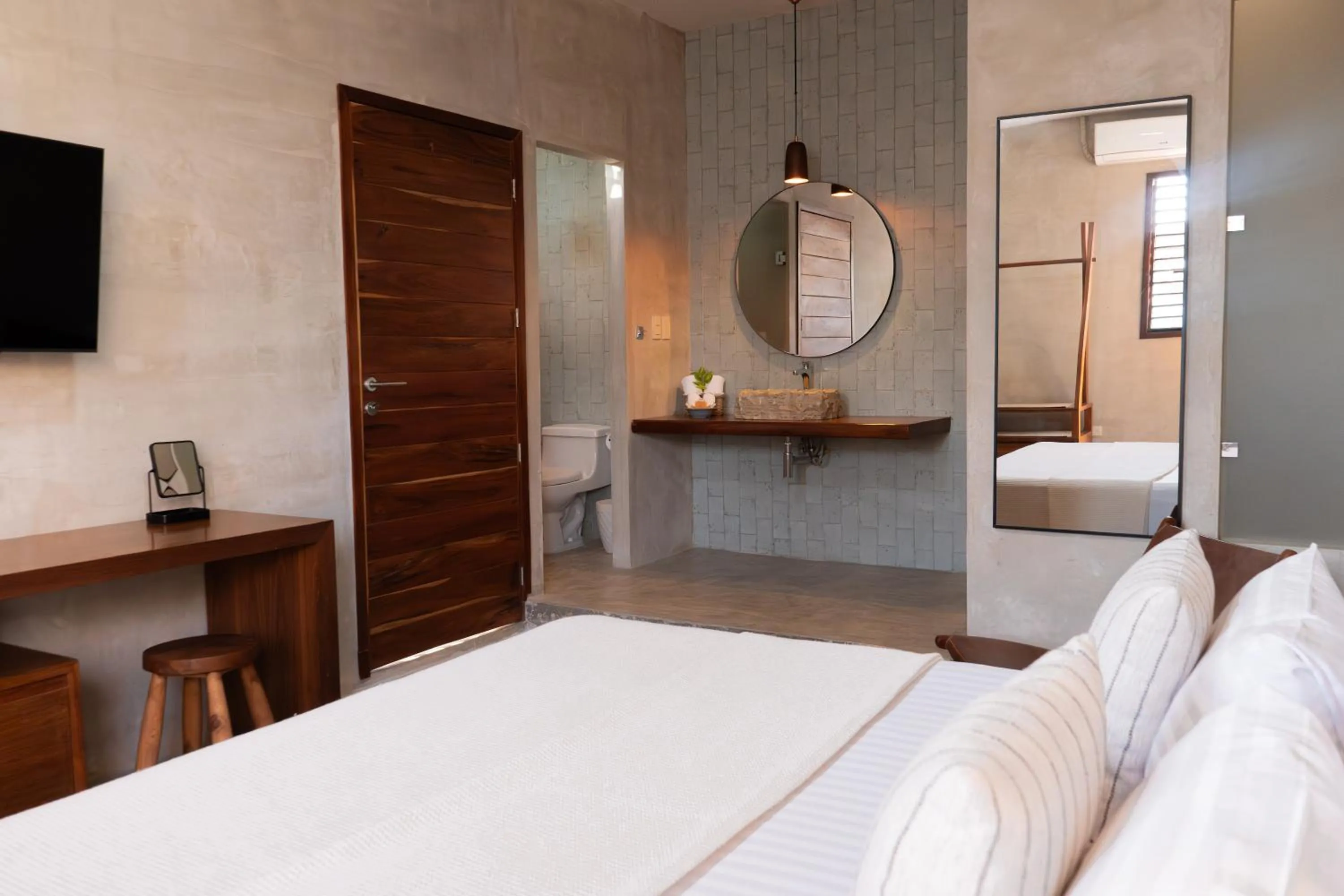 Photo of the whole room, Bed in Hotel Siesta Holbox