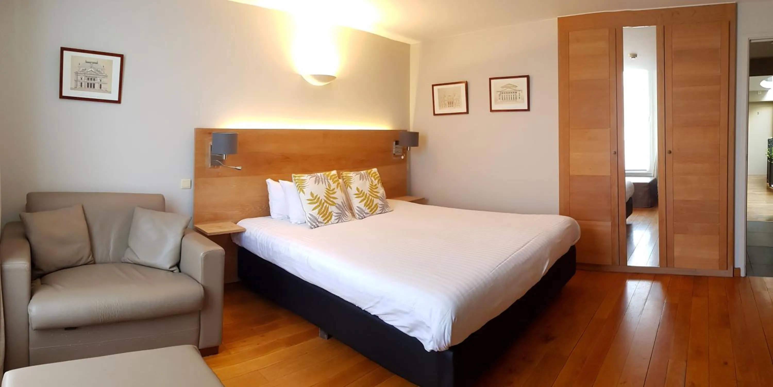 Bed in Hotel Côté Cour