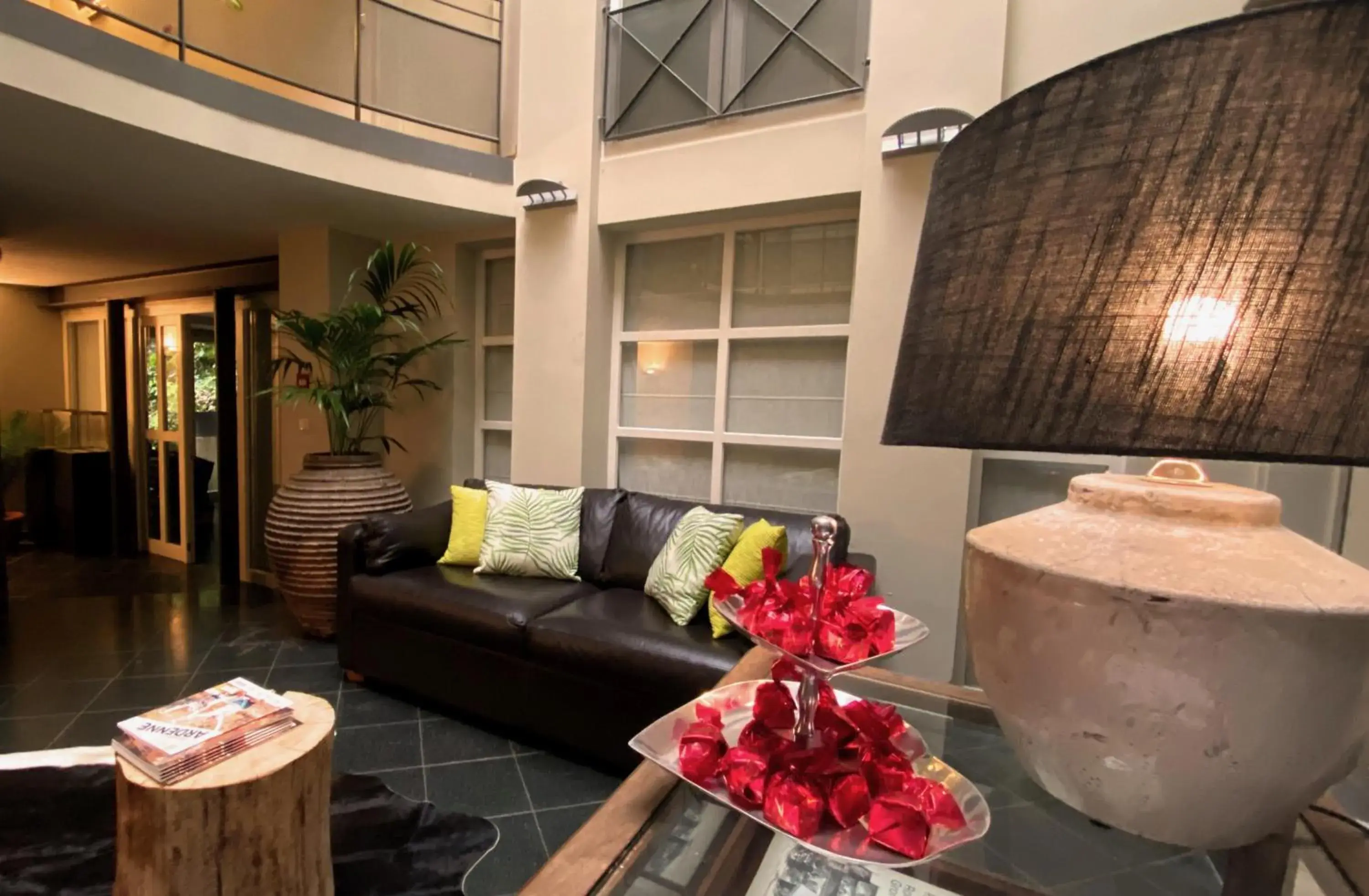 Deluxe Double Room with Bath in Hotel Côté Cour Deluxe Double Room with Bath in Hotel Côté Cour