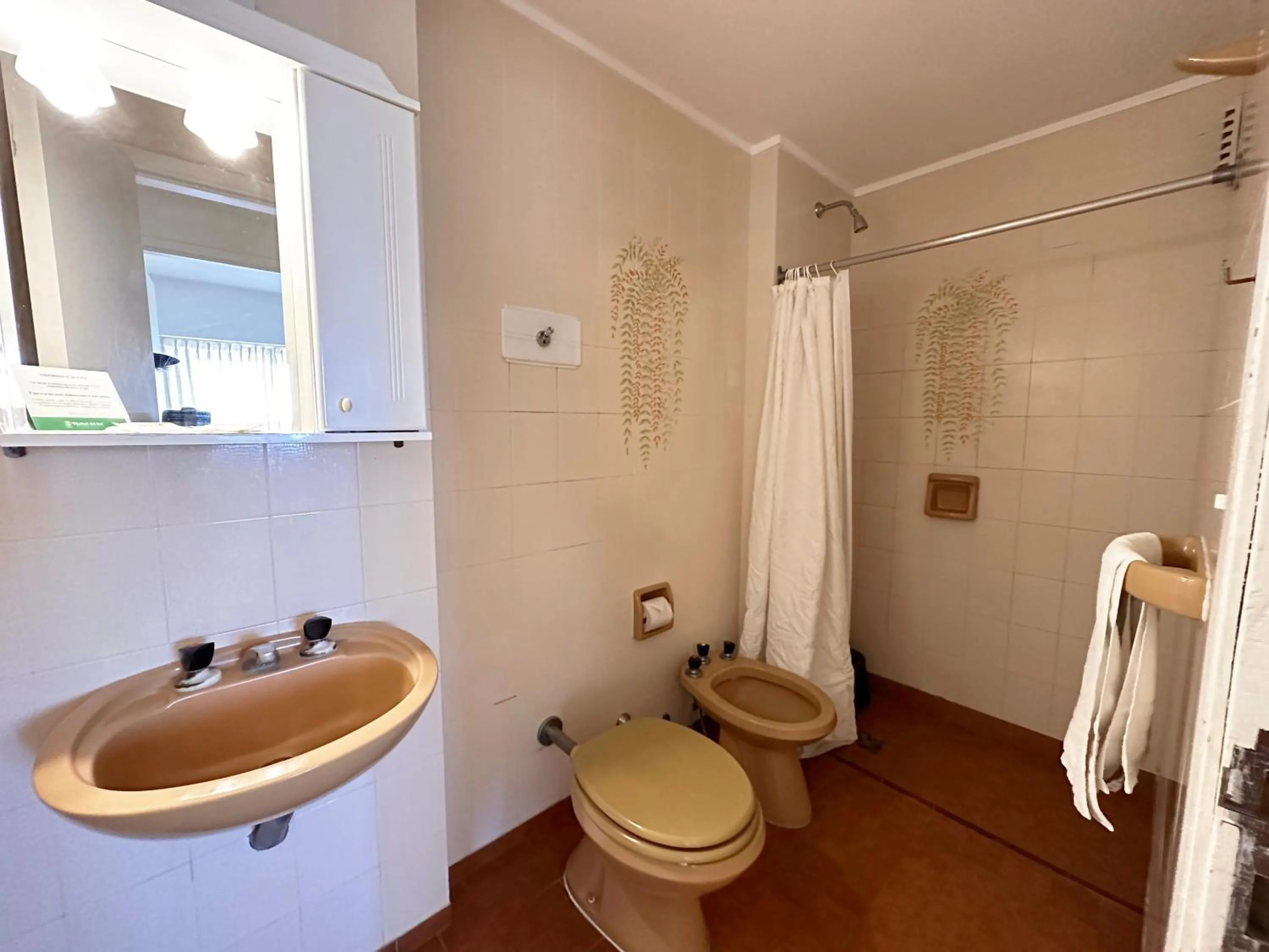 Bathroom in Hostal del Sol