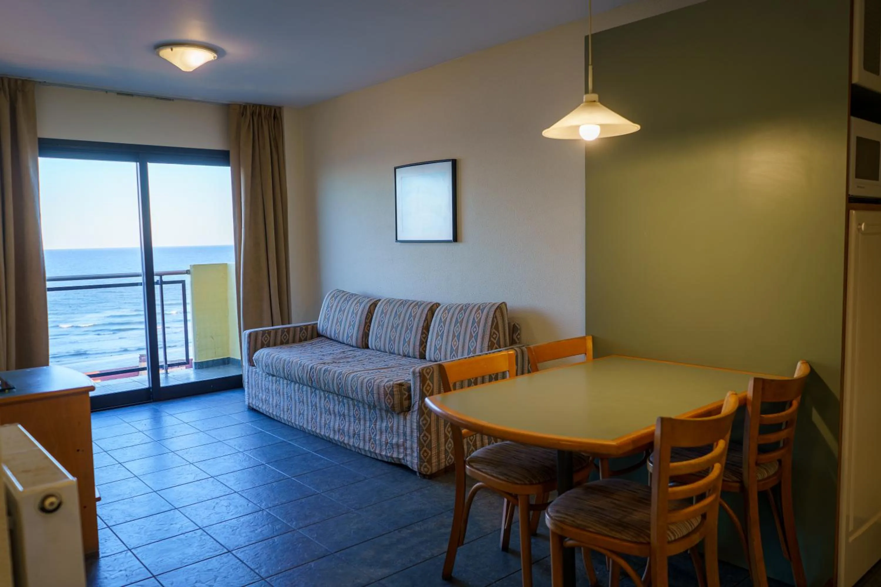 Dining area in Hostal del Sol