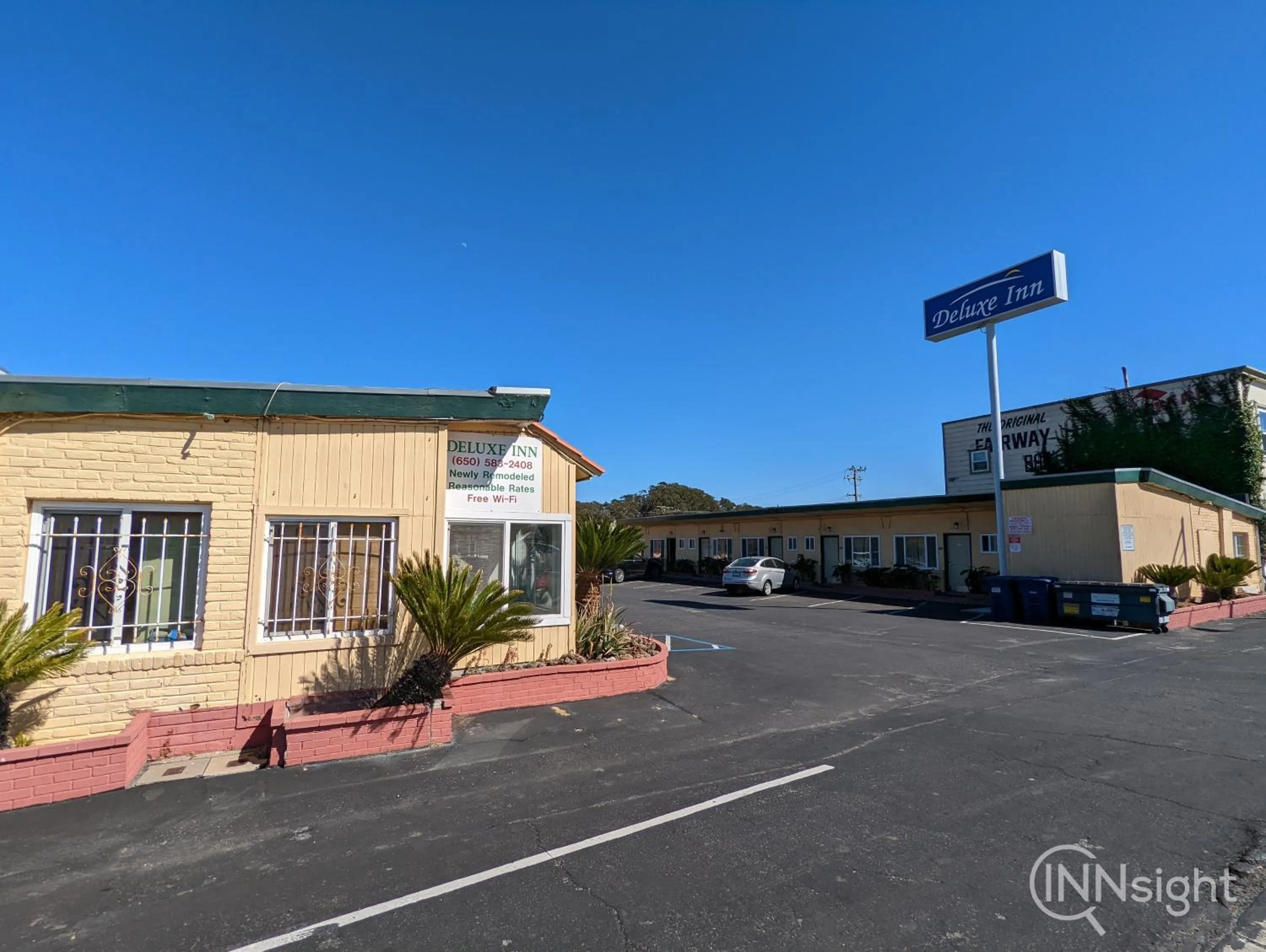 Property building in Deluxe Inn