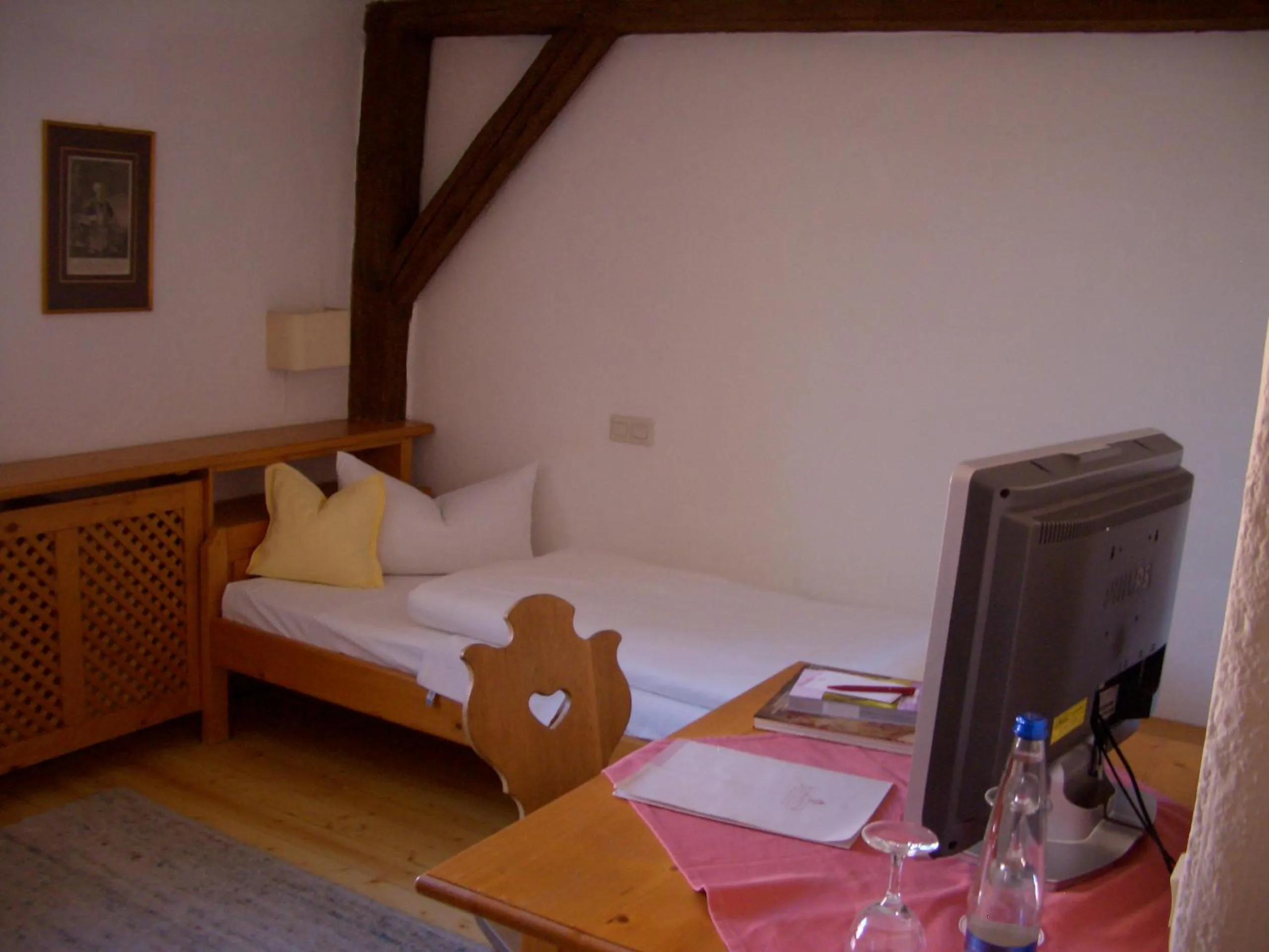 Photo of the whole room, Bed in Pilgerhaus Bergen