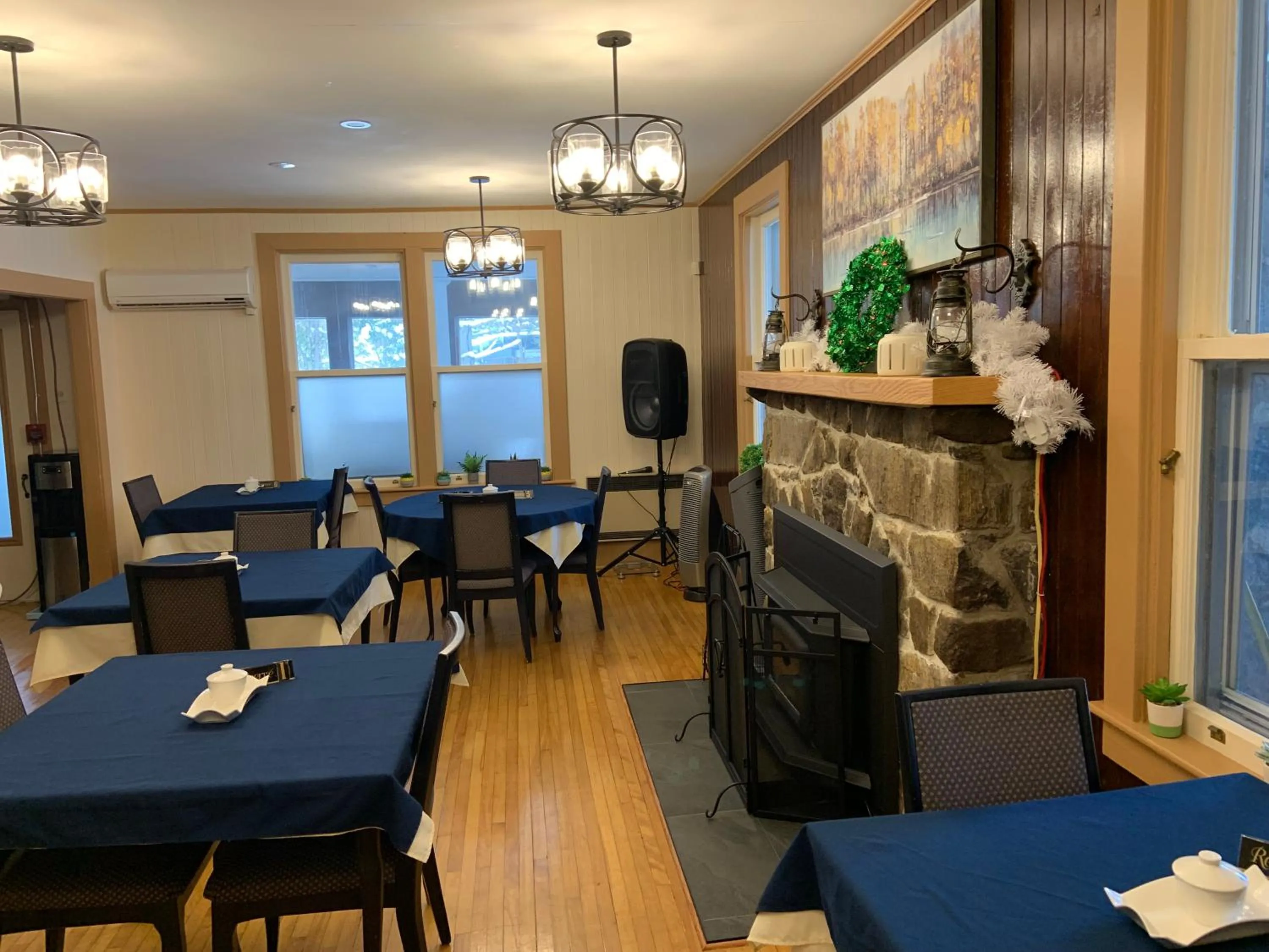 Buffet breakfast in Auberge Clos-Joli