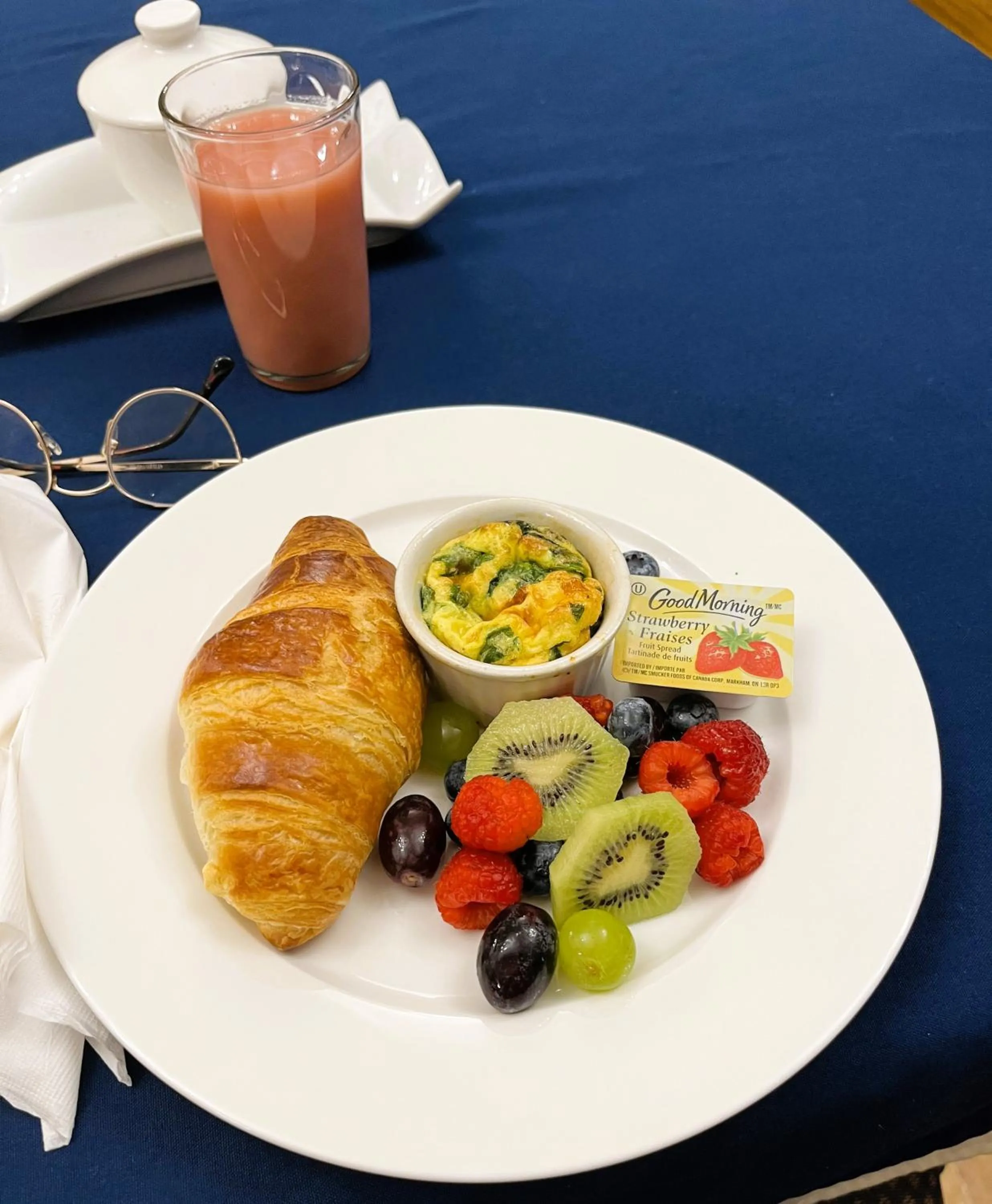 Breakfast in Auberge Clos-Joli