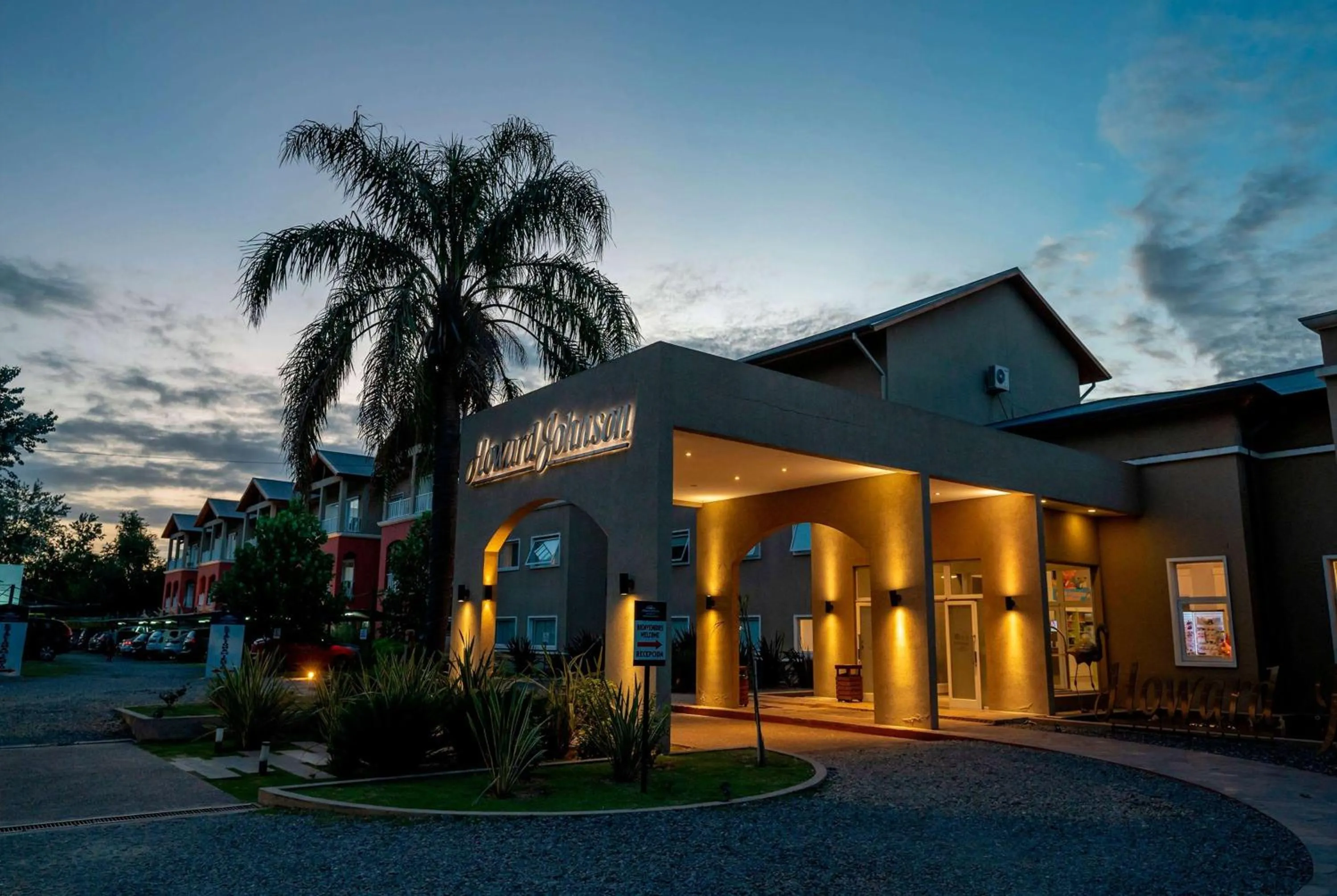 Property building in Howard Johnson Plaza Villa Carlos Paz