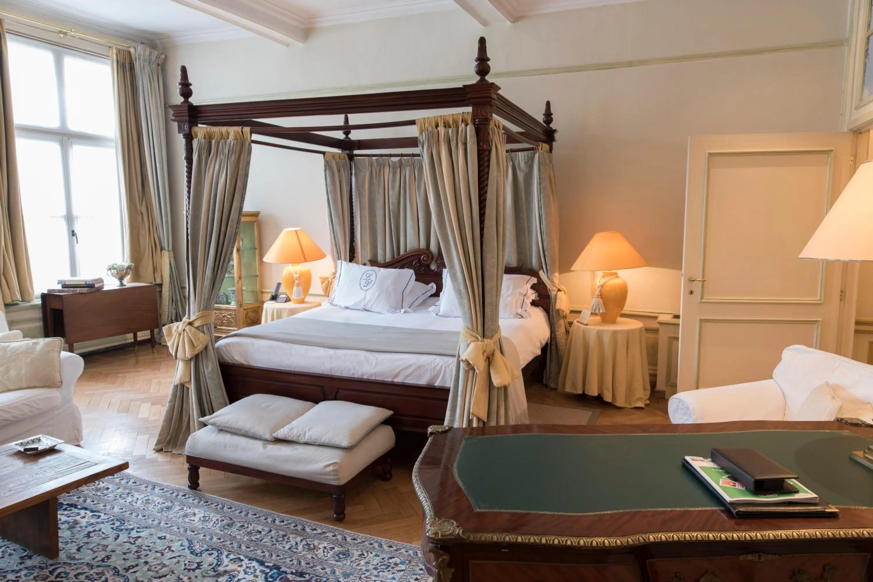 Bedroom, Bed in Hotel le Dixseptieme