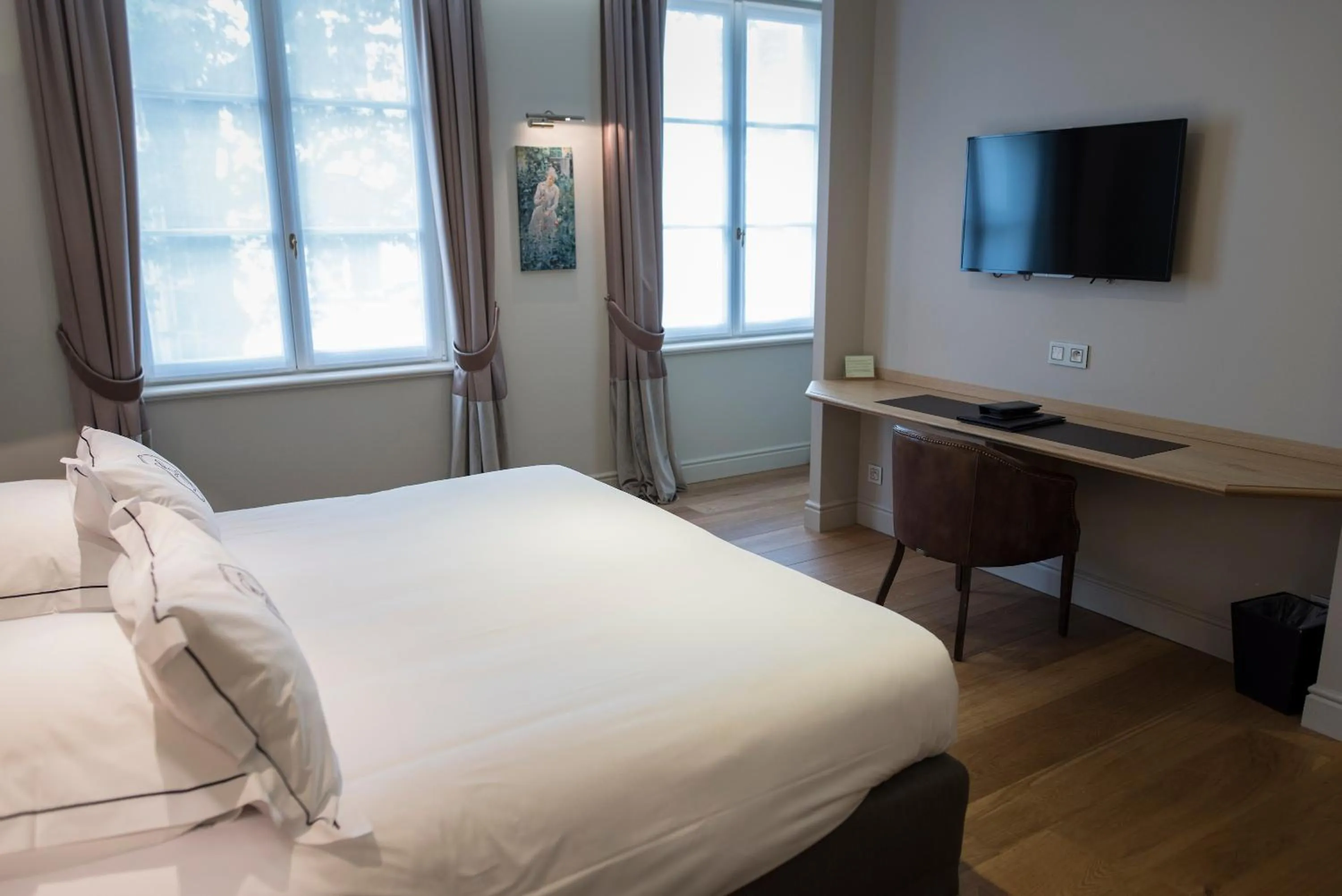 TV and multimedia, Bed in Hotel le Dixseptieme