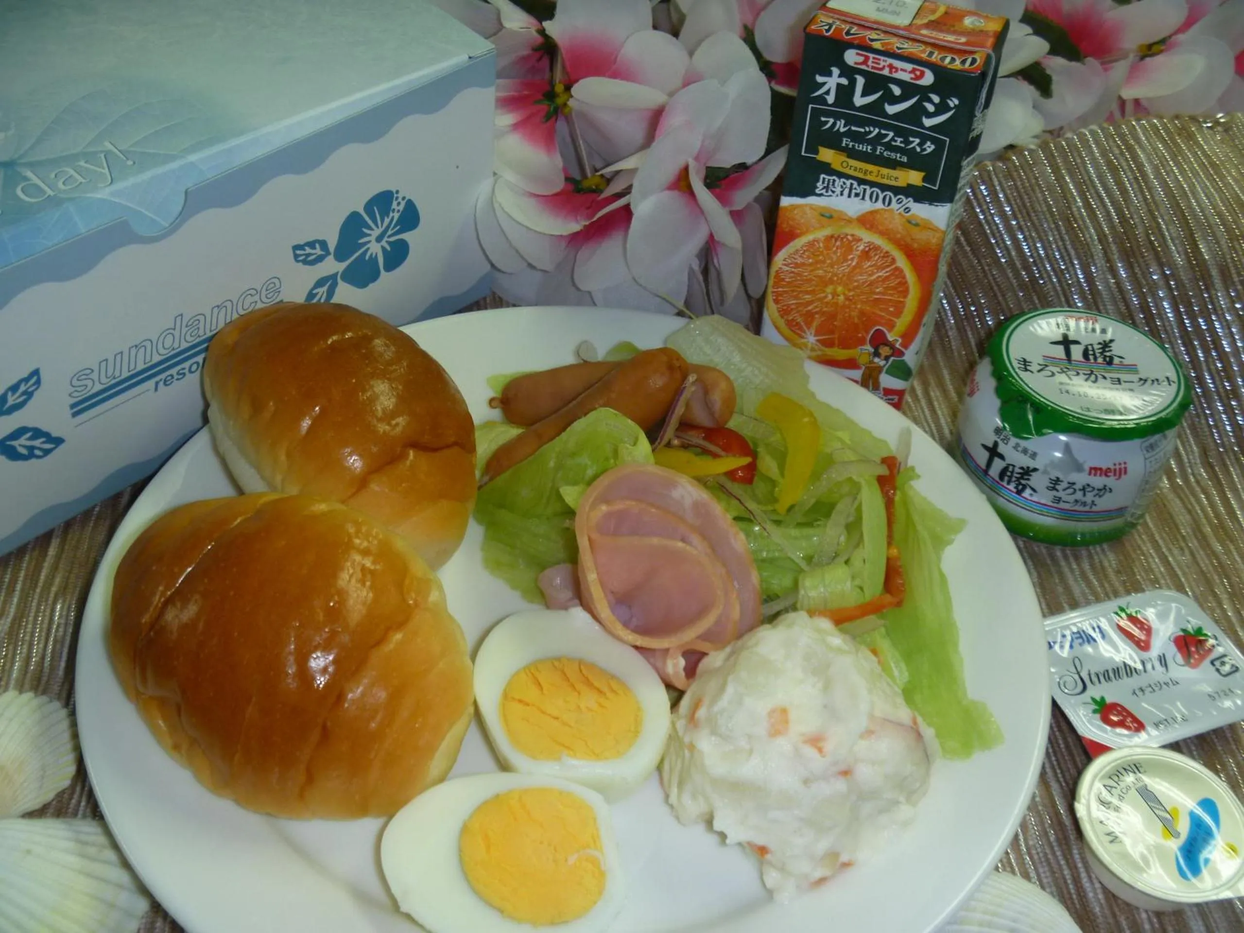 Continental breakfast in Sundance Resort Onjuku
