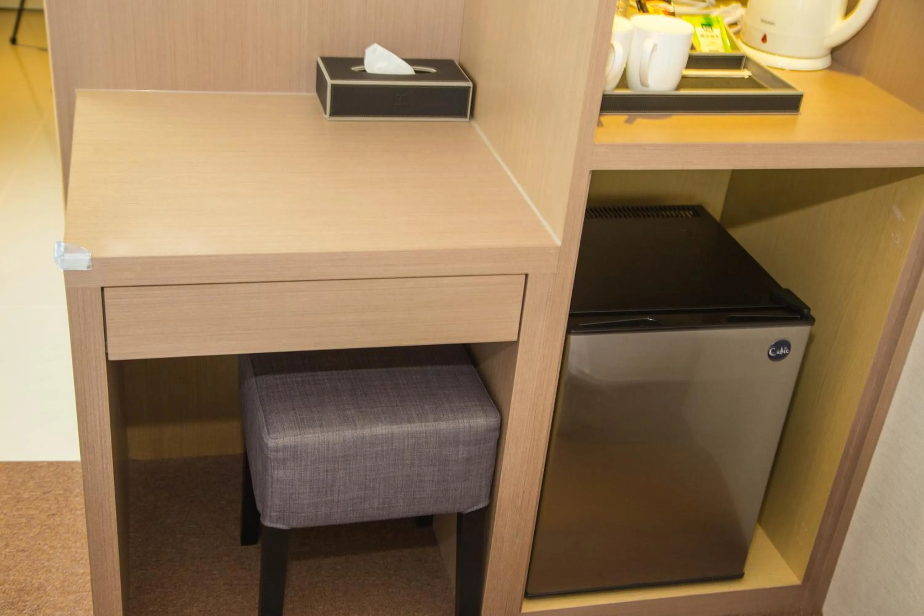 Coffee/tea facilities in The Koos Hotel Dahu