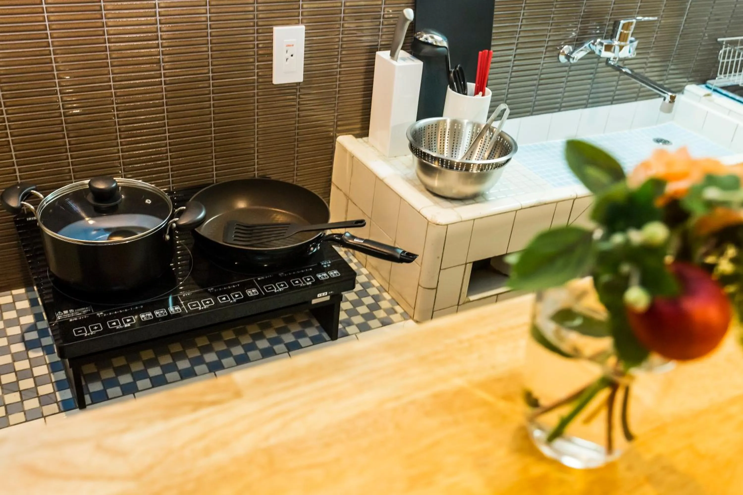 Kitchen or kitchenette in RESI STAY Tomaroka Mongakucho