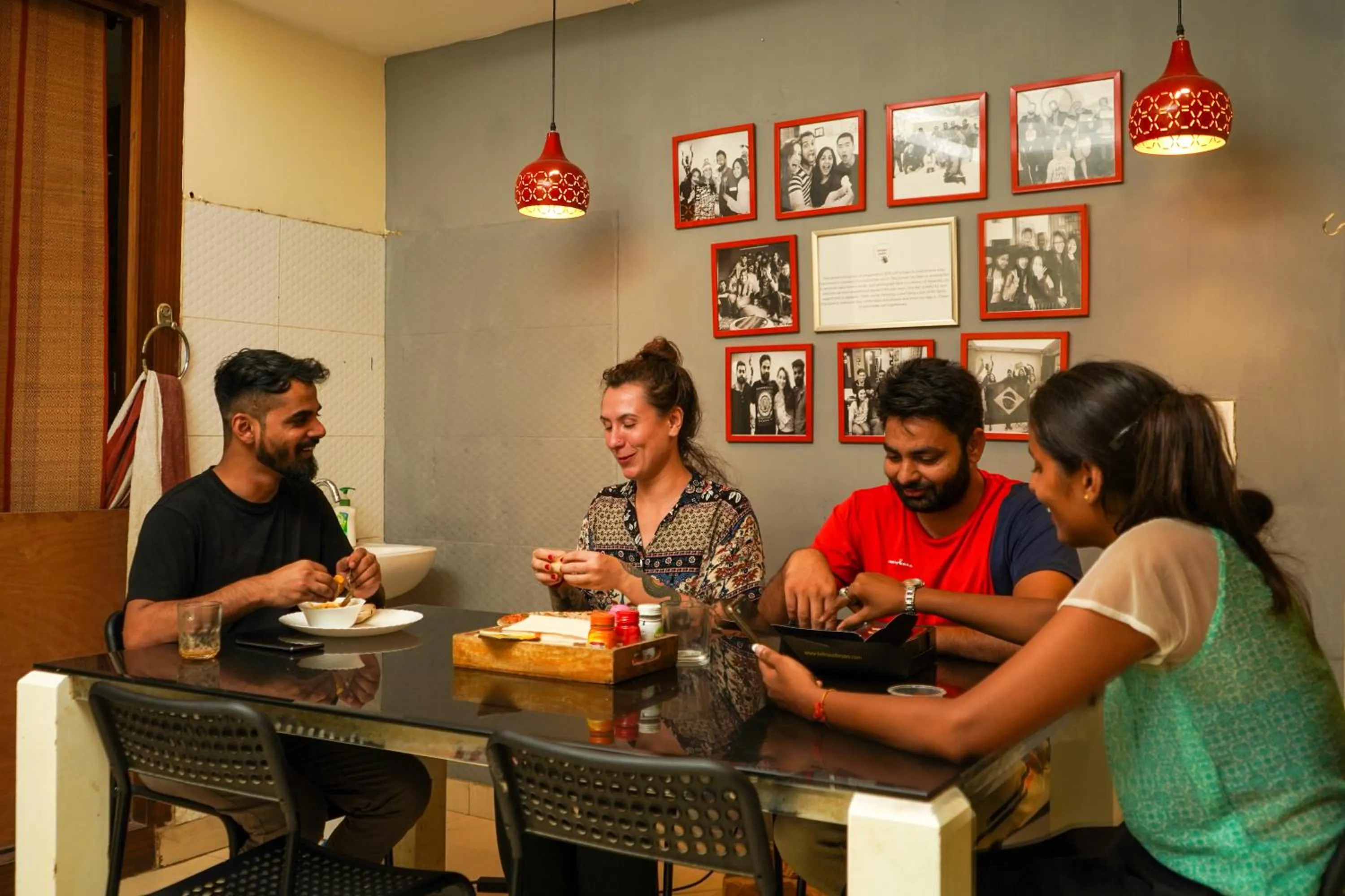 Restaurant/places to eat in AmigosIndia