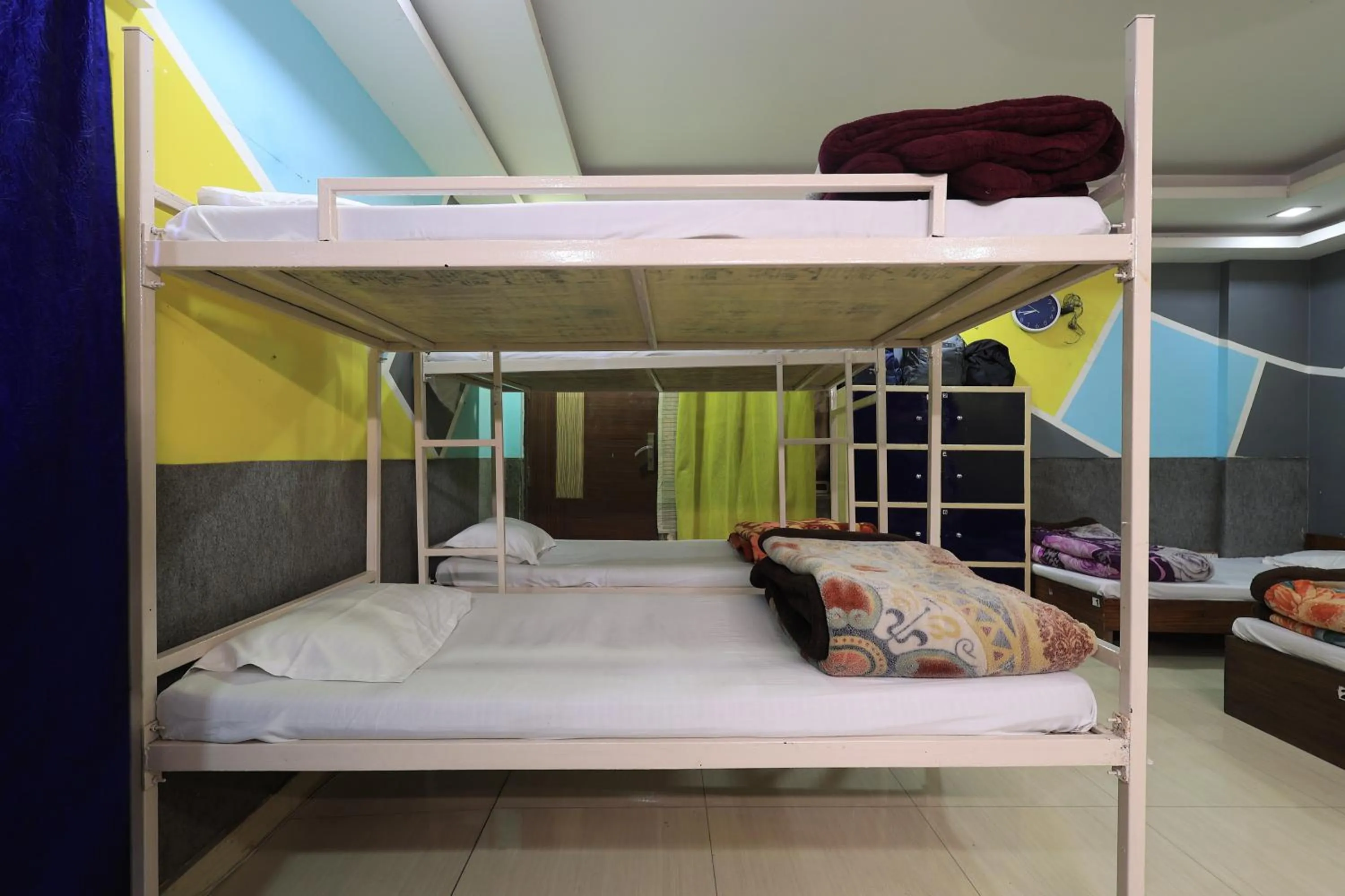 View (from property/room), Bed in AmigosIndia