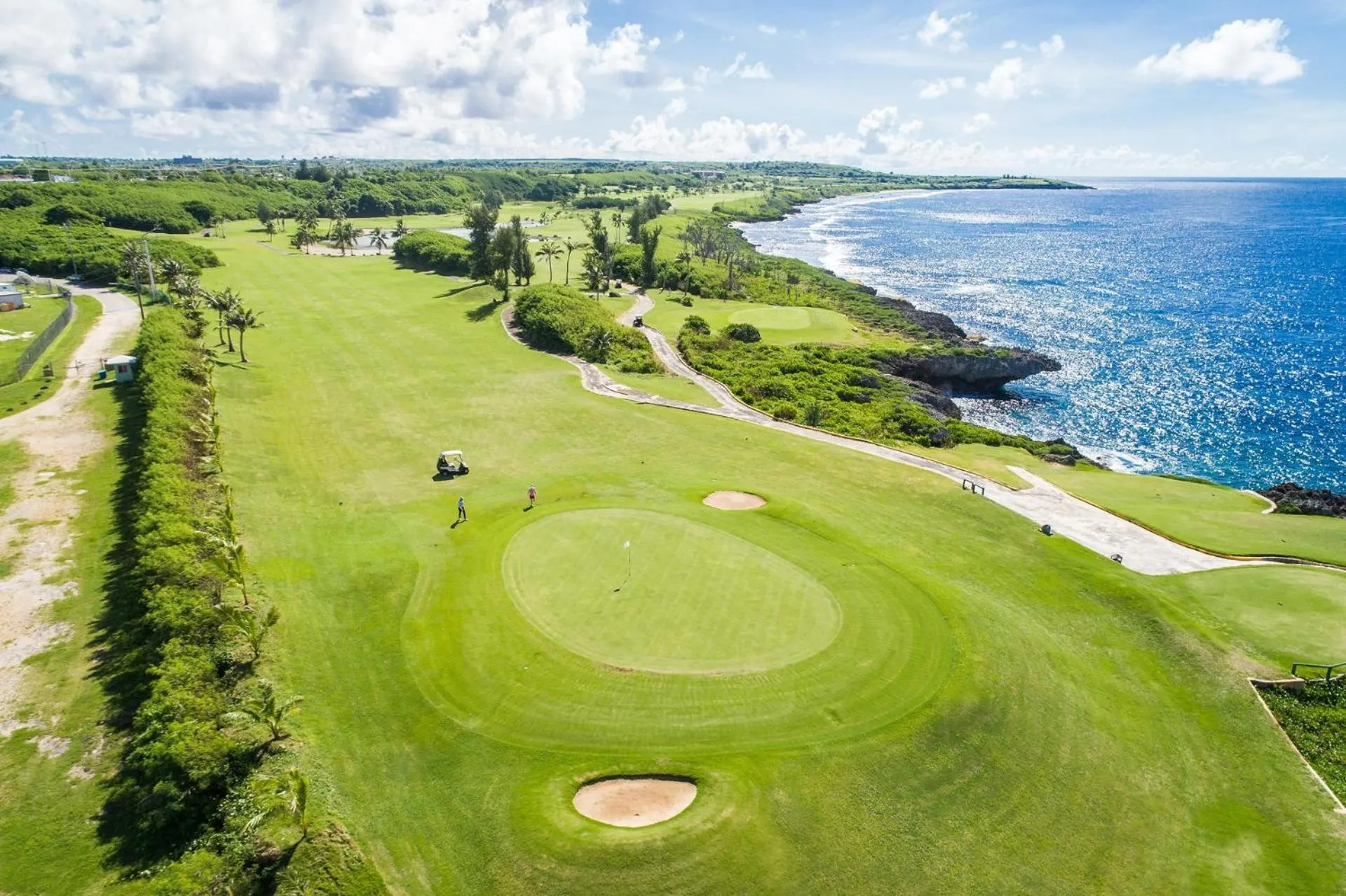 Golfcourse in Coral Ocean Resort