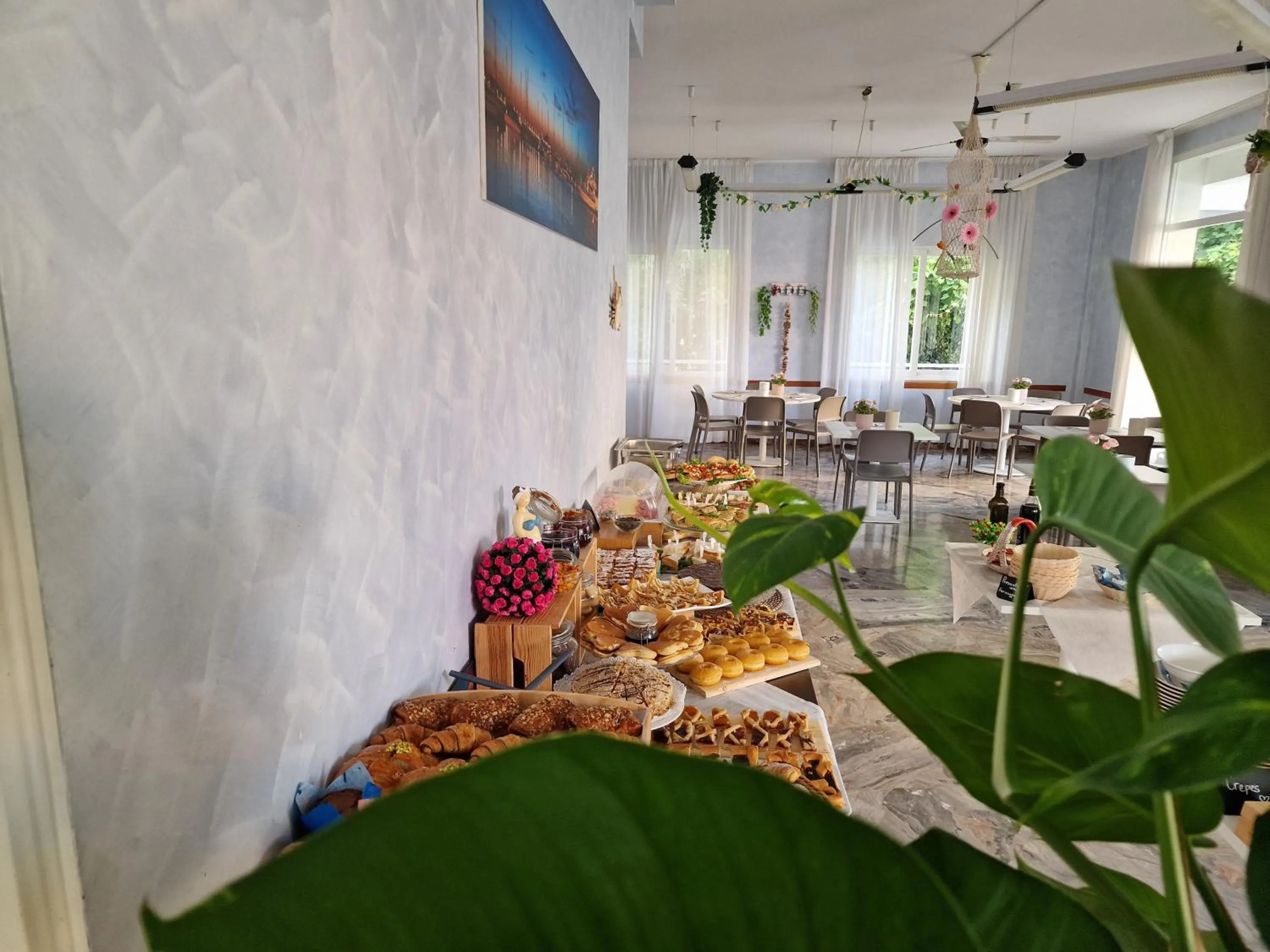 Breakfast in Beach Hotel Clerice