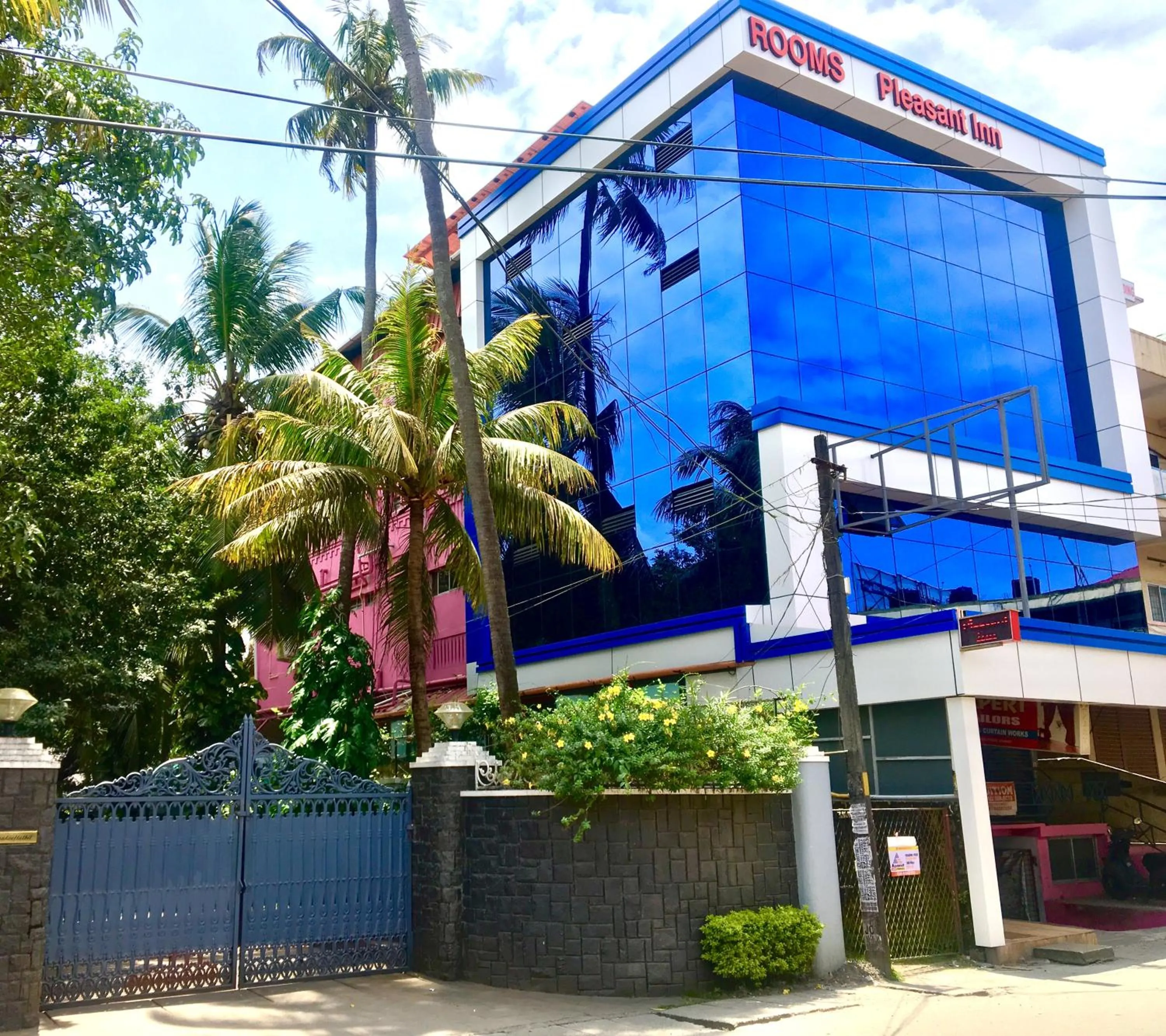 Property building in Pleasant Inn