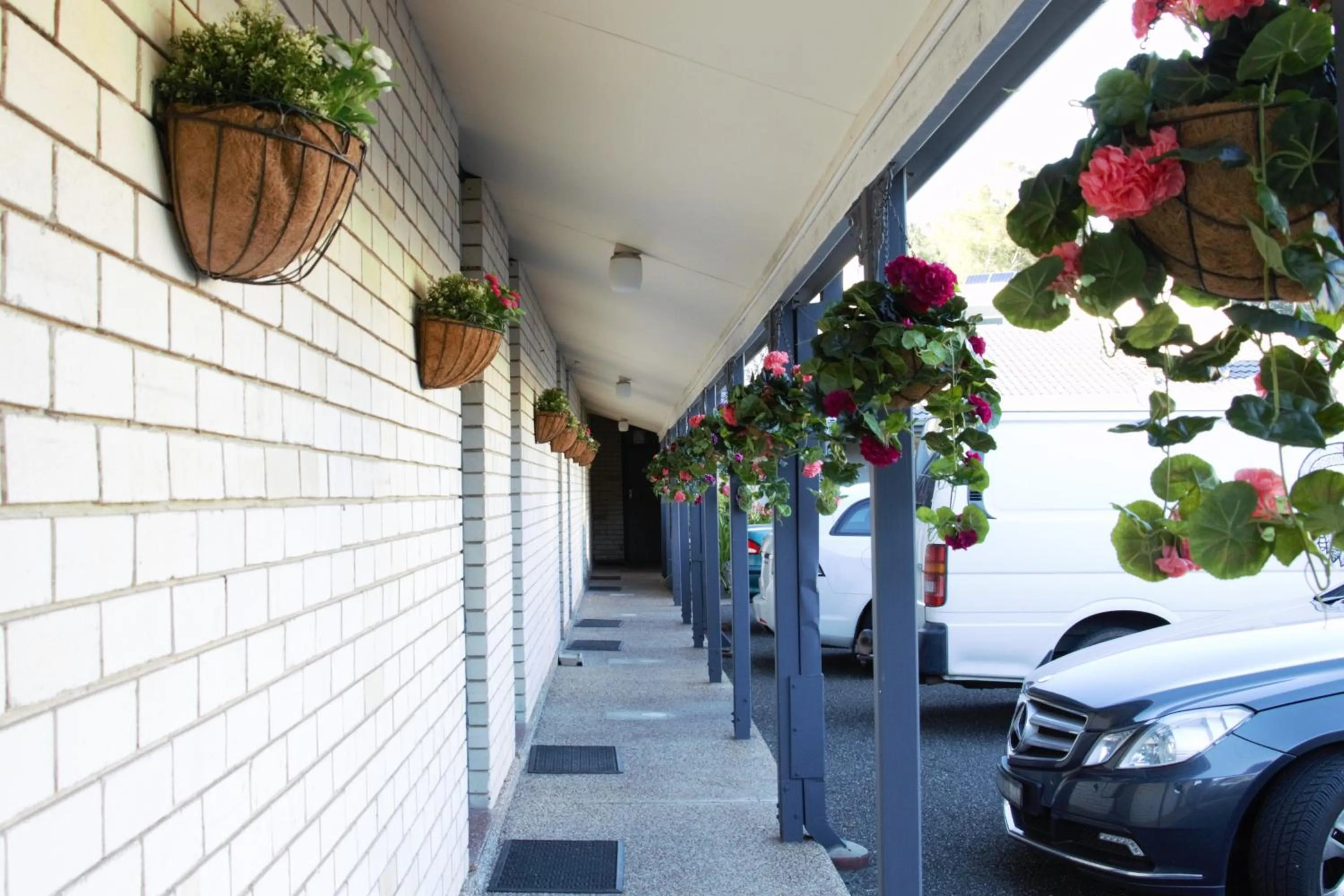 Property building in Hibiscus Lakeside Motel