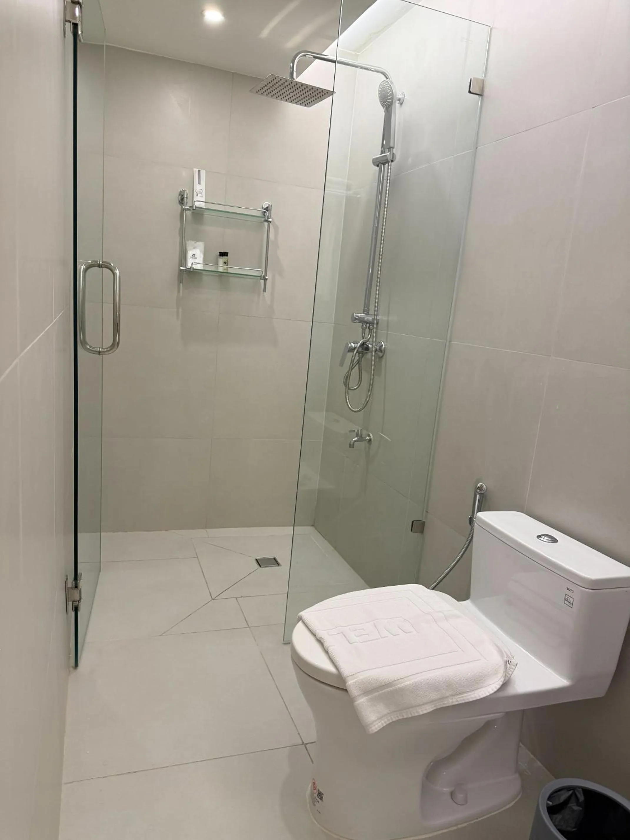 Bathroom in Viva Hotel Songkhla