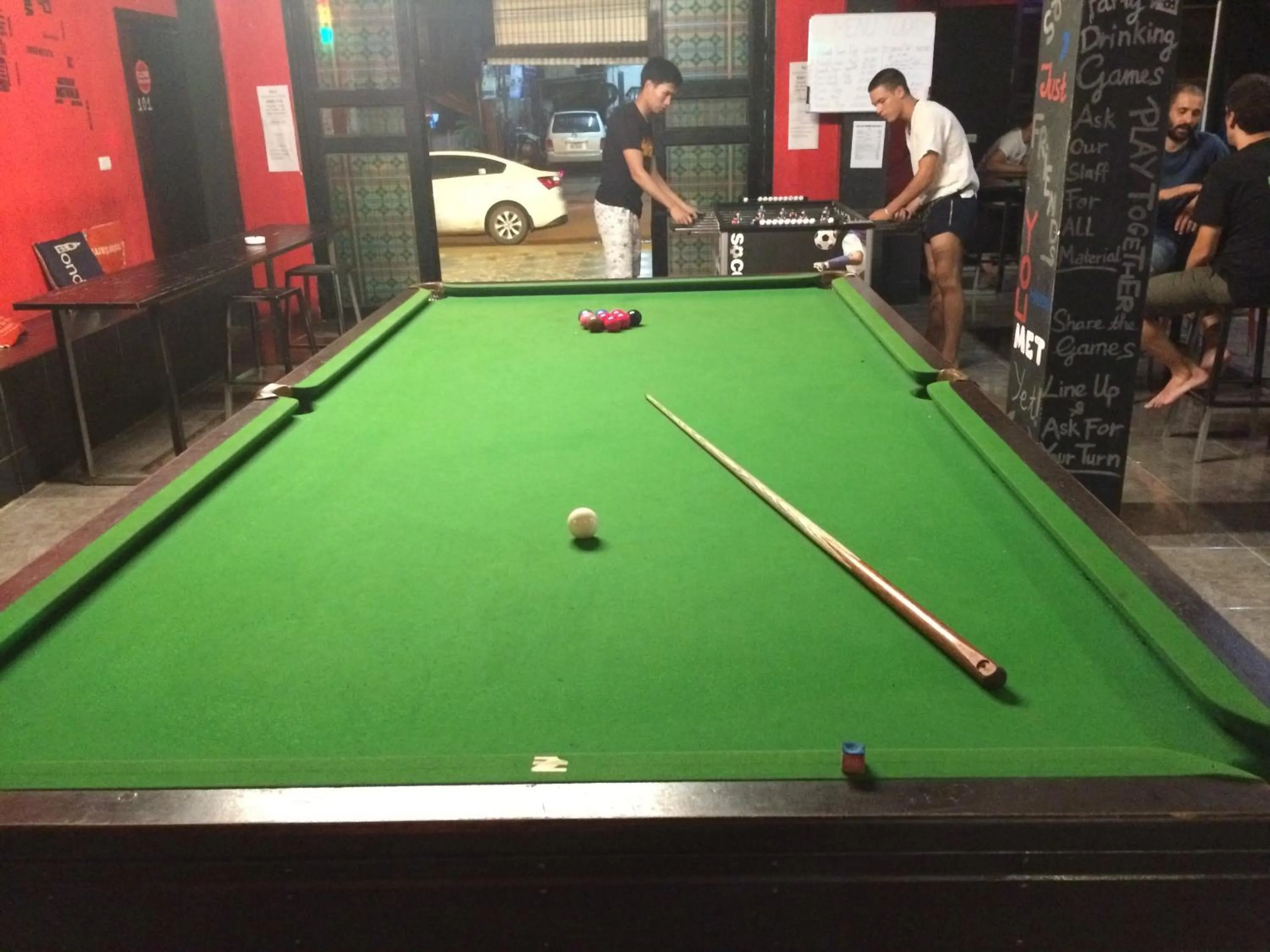 Billiard in Vangvieng Rock Backpacker Rooftop Hostel