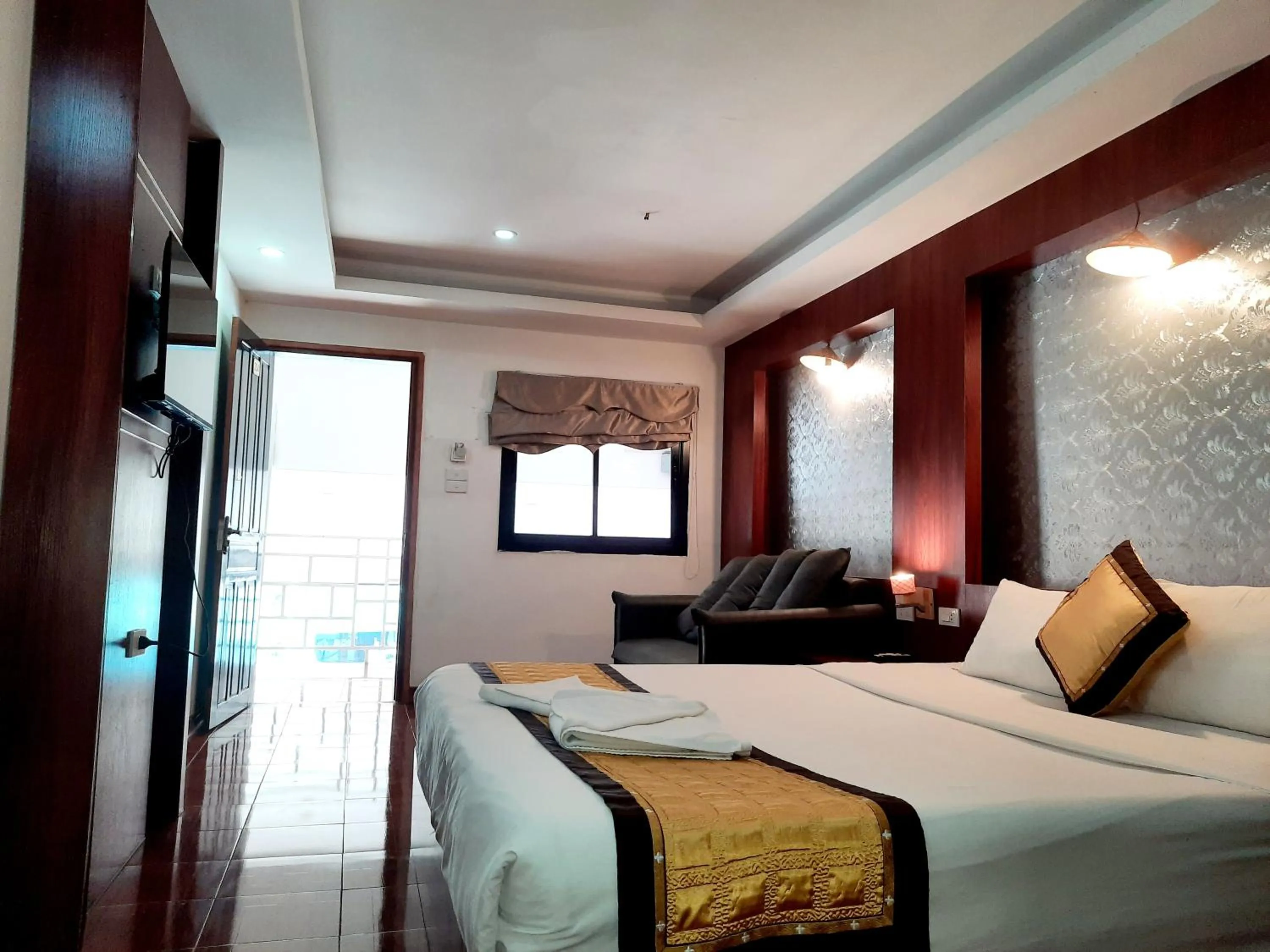 Bed in Vangvieng Rock Backpacker Rooftop Hostel