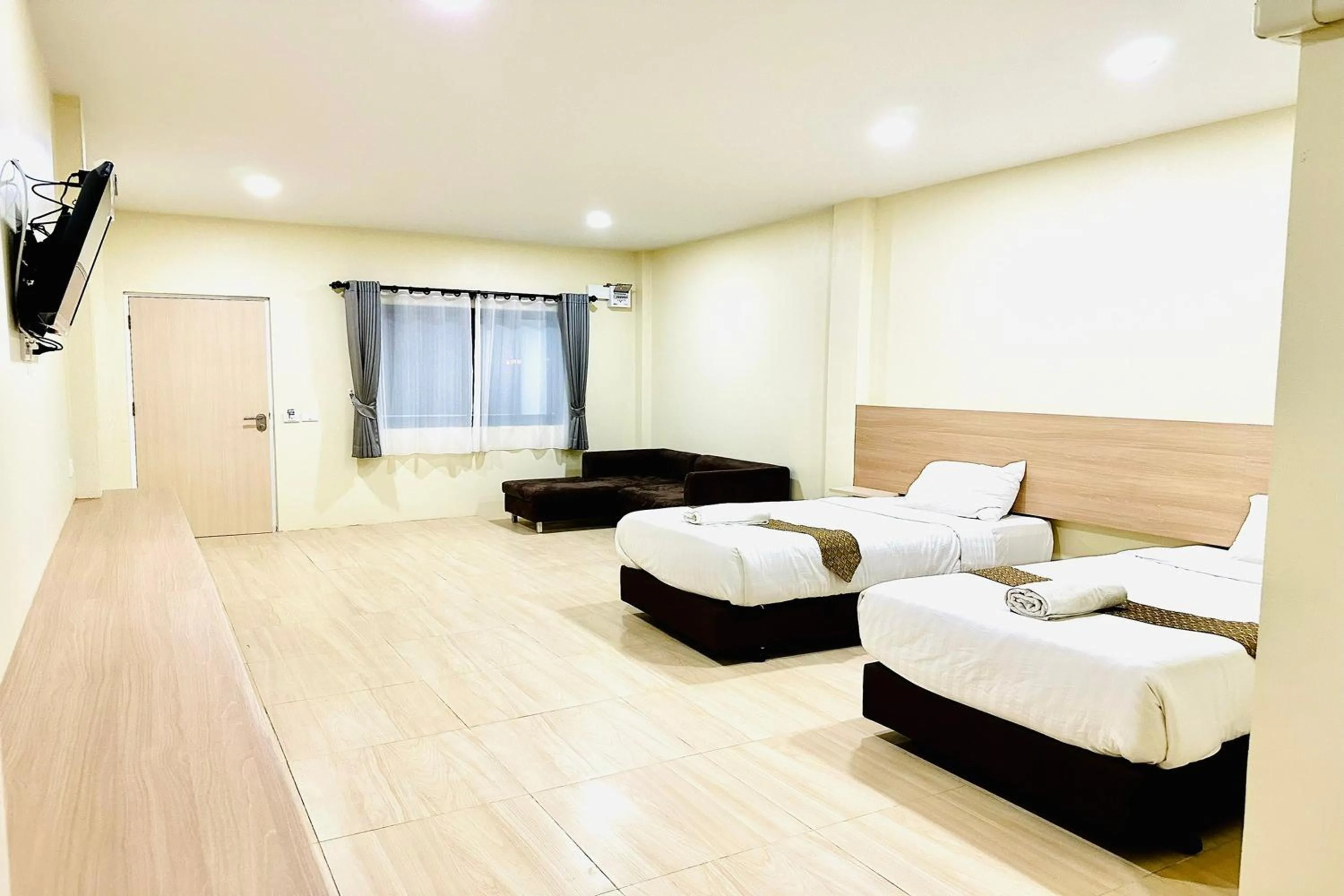 Bed in Lampang Green Garden Resort