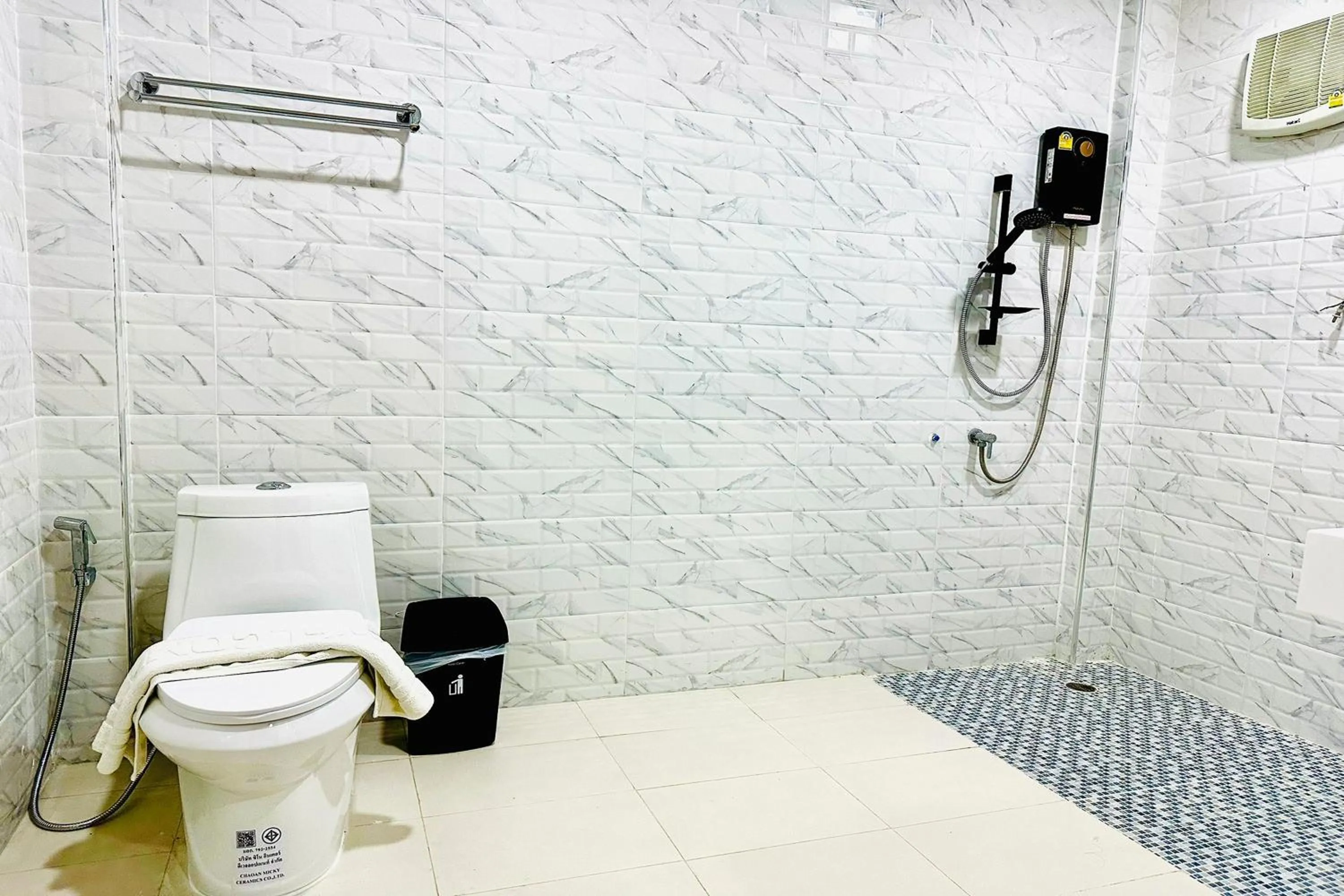 Bathroom in Lampang Green Garden Resort