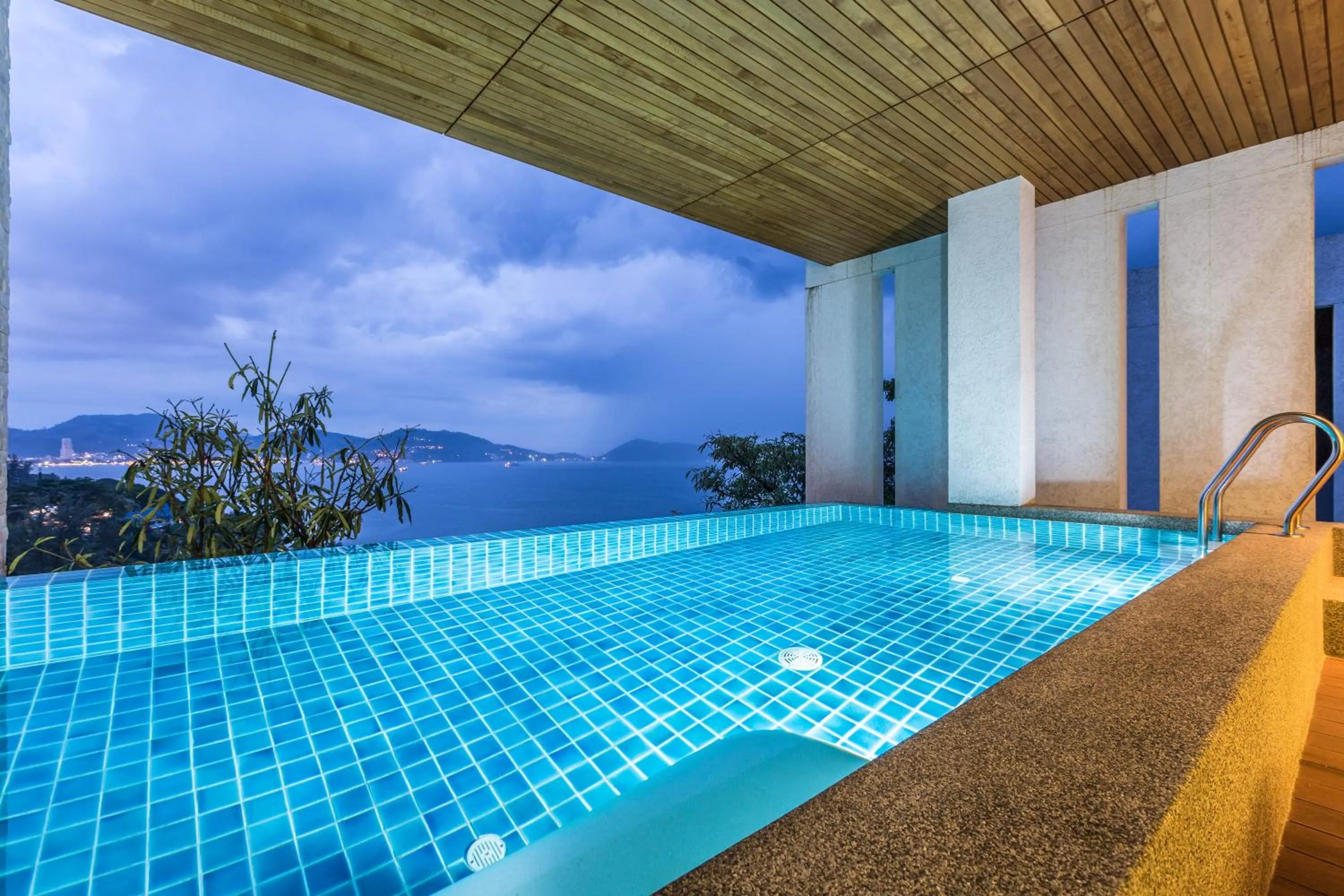 Balcony/Terrace in Wyndham Grand Phuket Kalim Bay