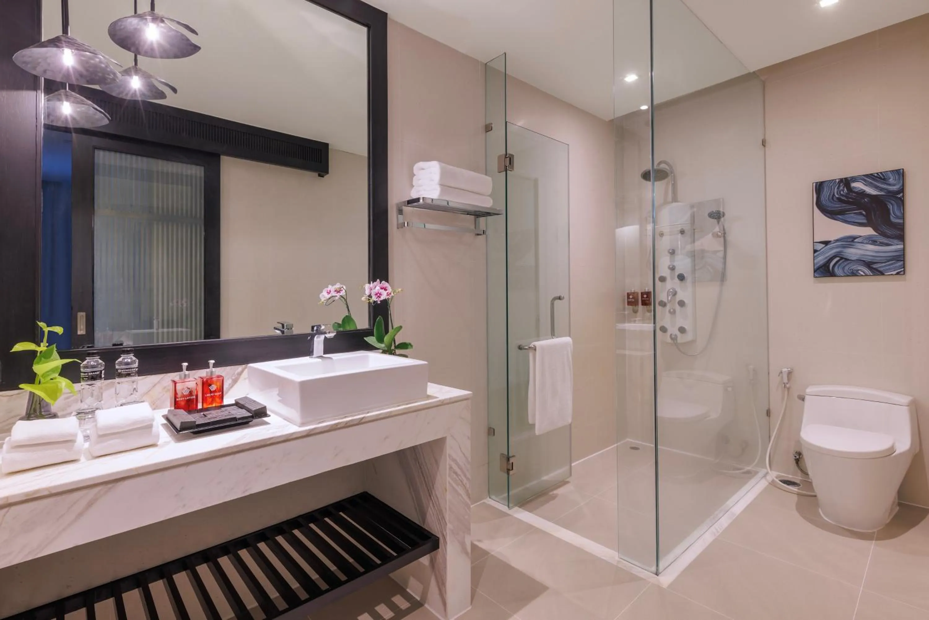 Shower in Wyndham Grand Phuket Kalim Bay